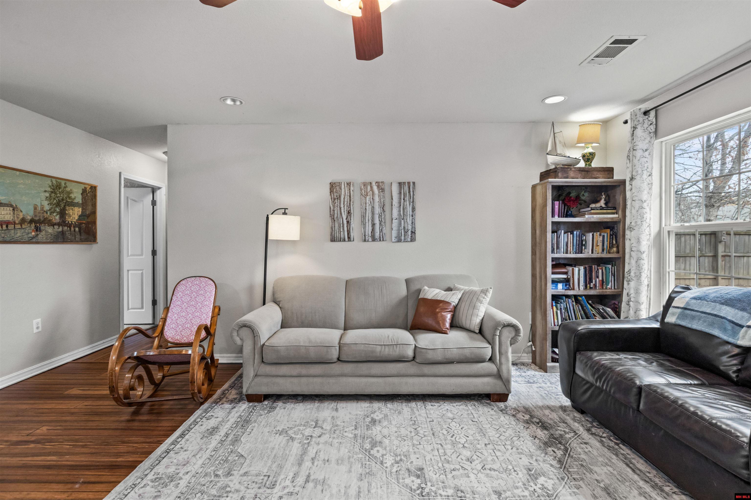 229 S Johnson Street