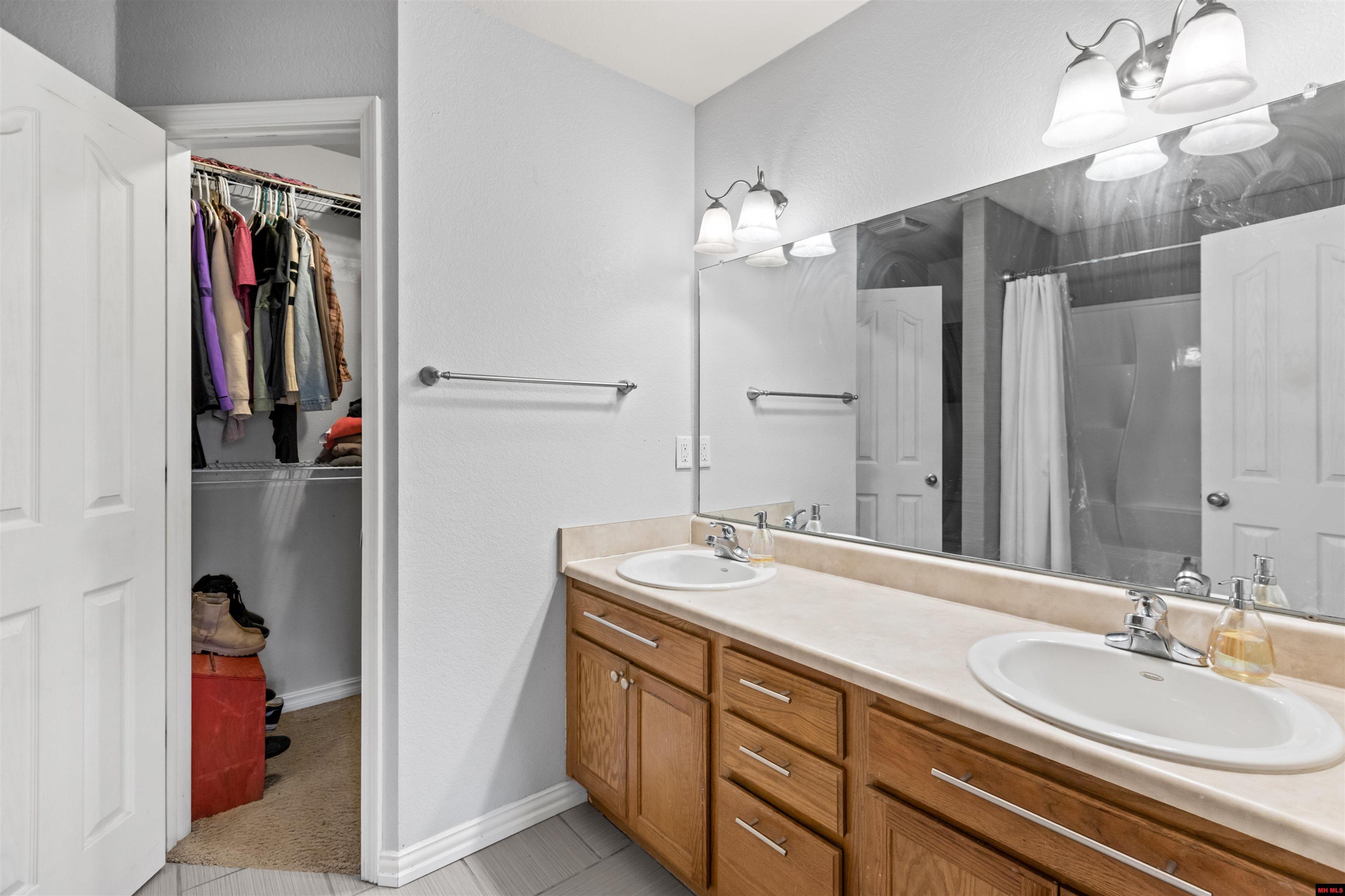 229 S Johnson Street