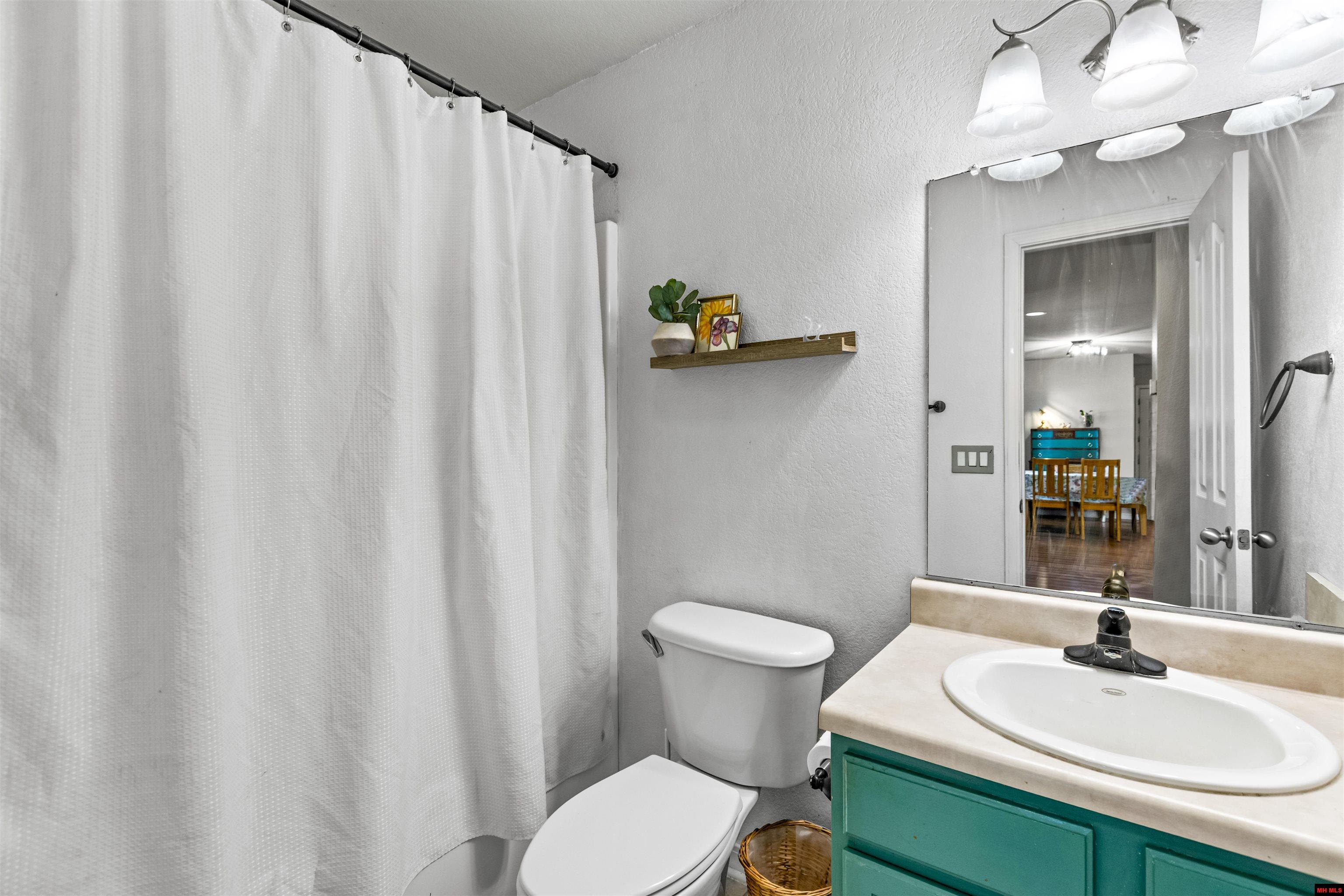 229 S Johnson Street