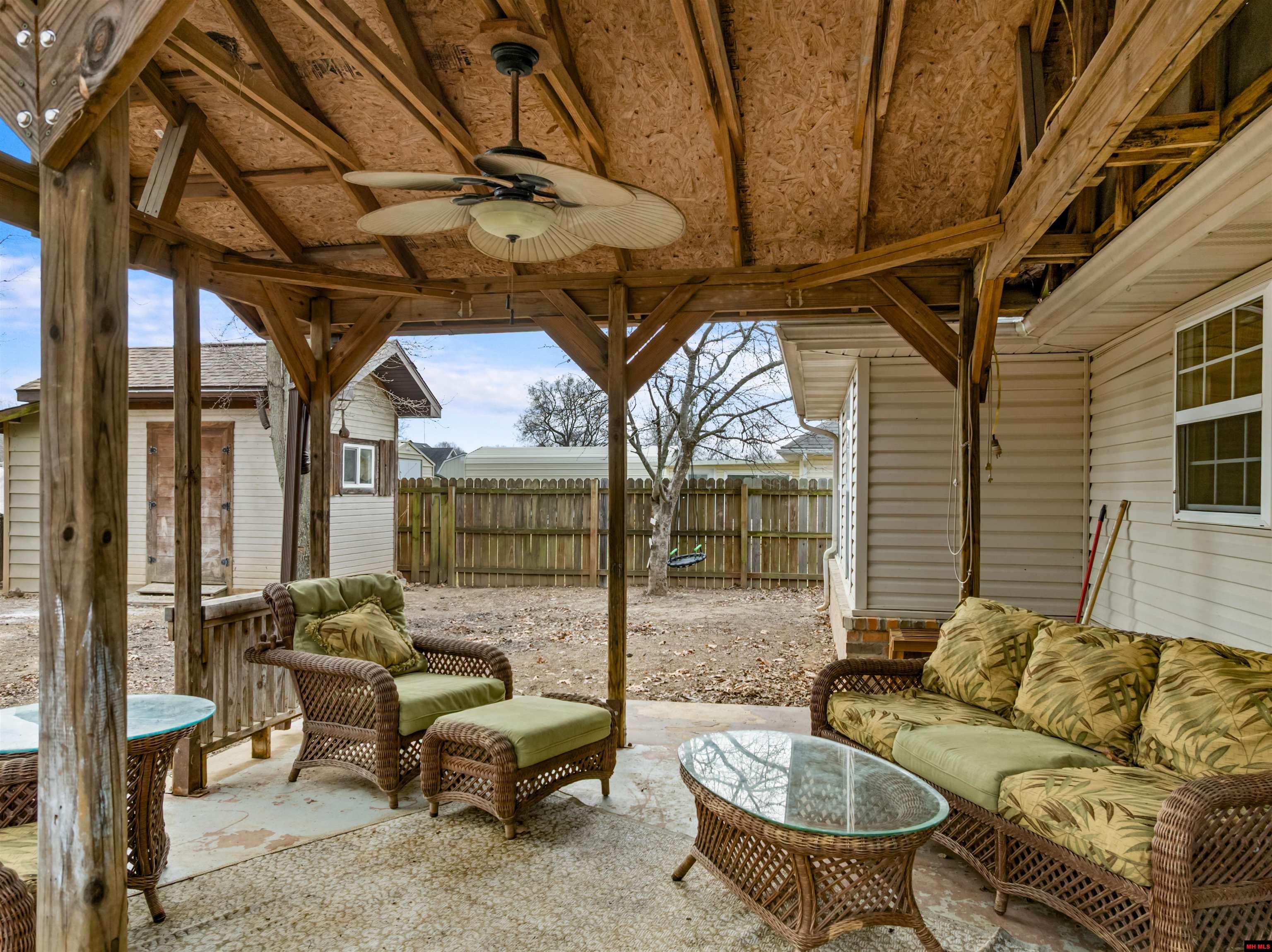 229 S Johnson Street