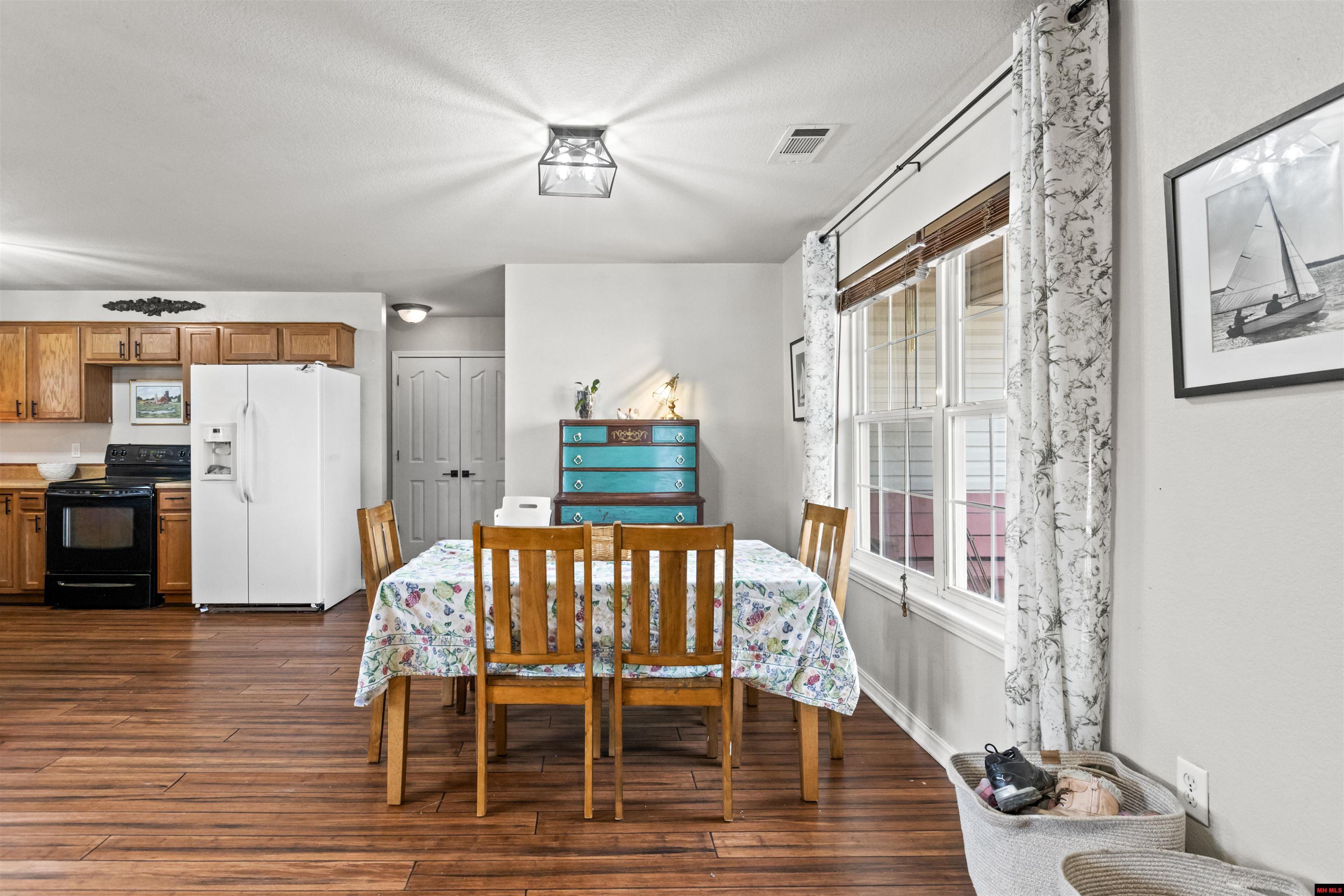 229 S Johnson Street