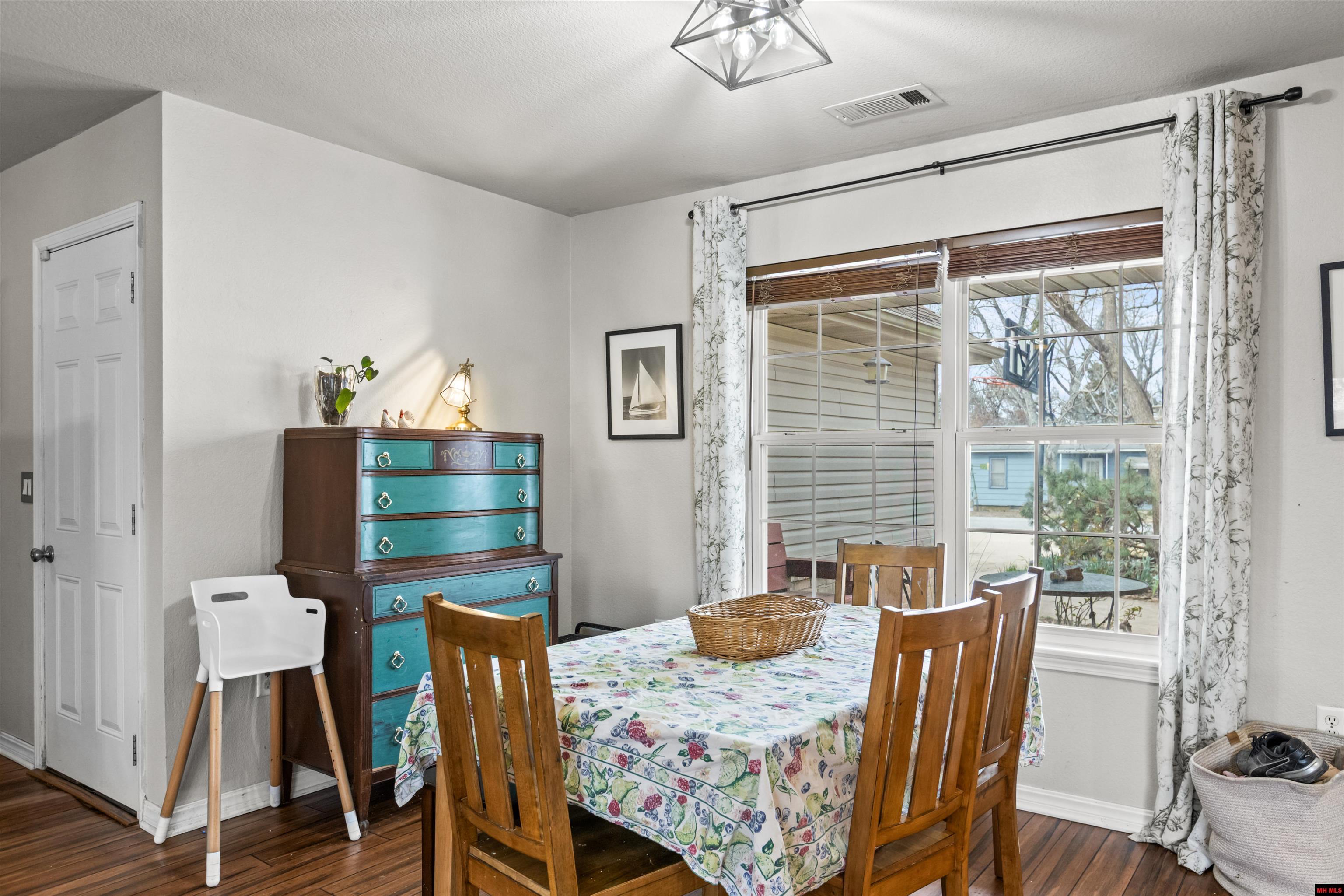 229 S Johnson Street