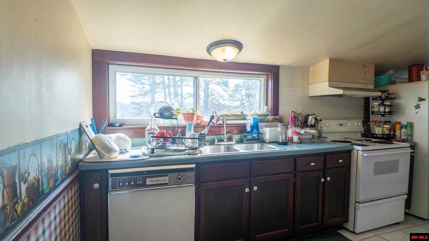 302 VINE STREET Alton, MO