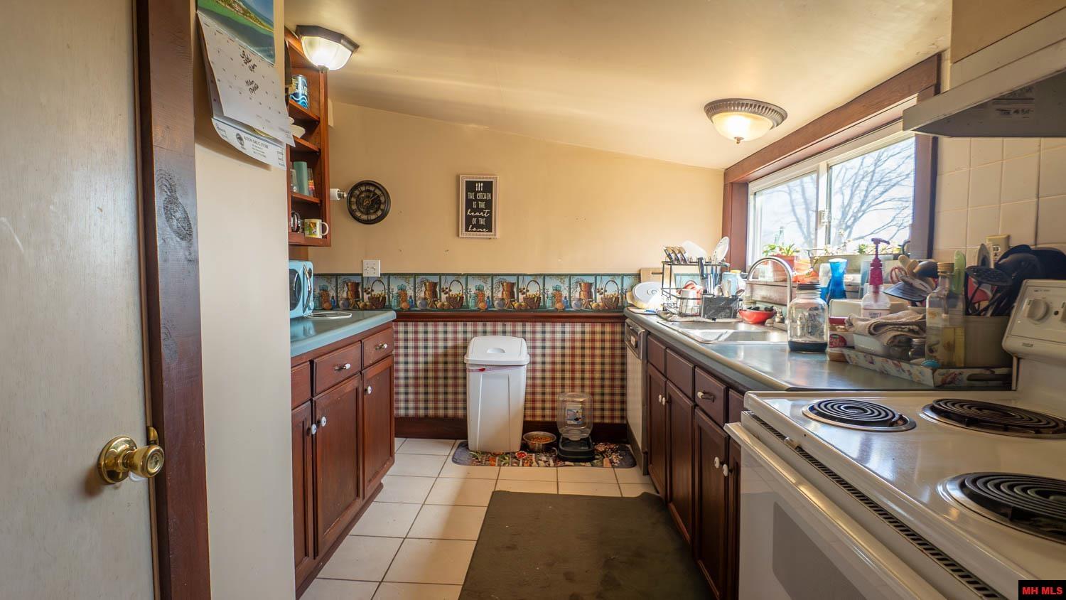 302 VINE STREET Alton, MO