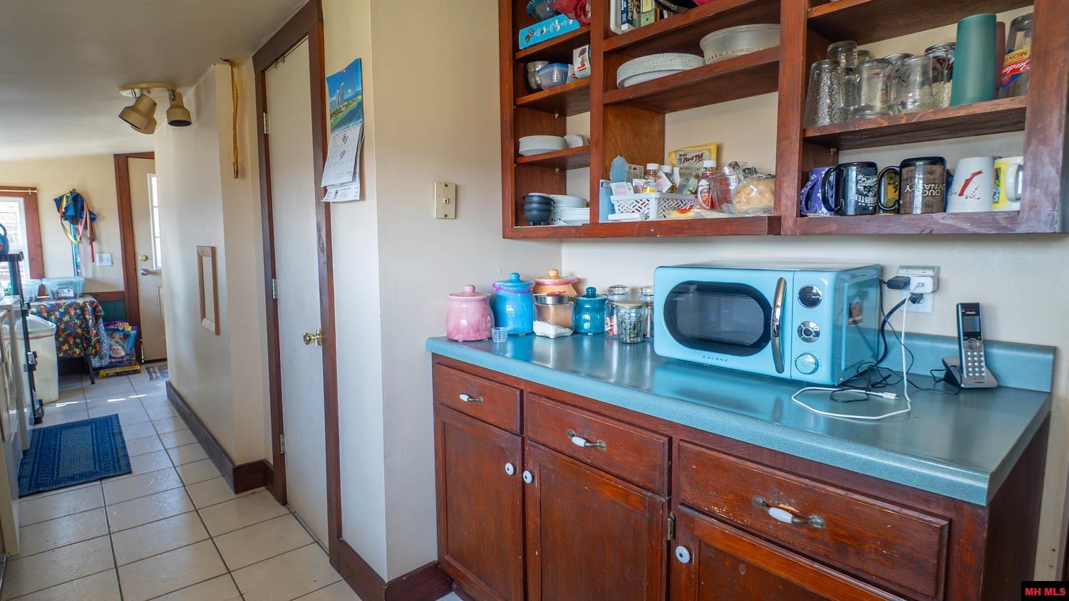 302 VINE STREET Alton, MO