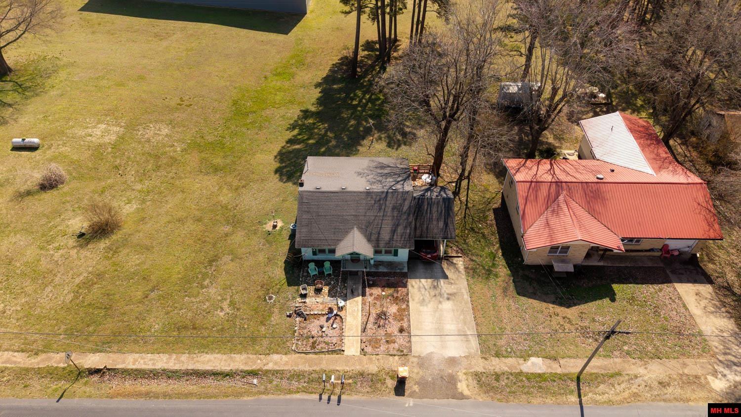 302 VINE STREET Alton, MO