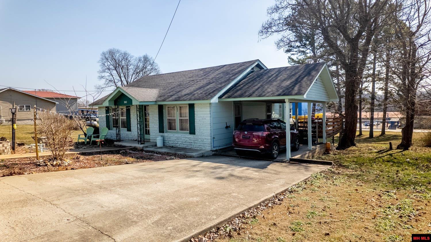 302 VINE STREET Alton, MO