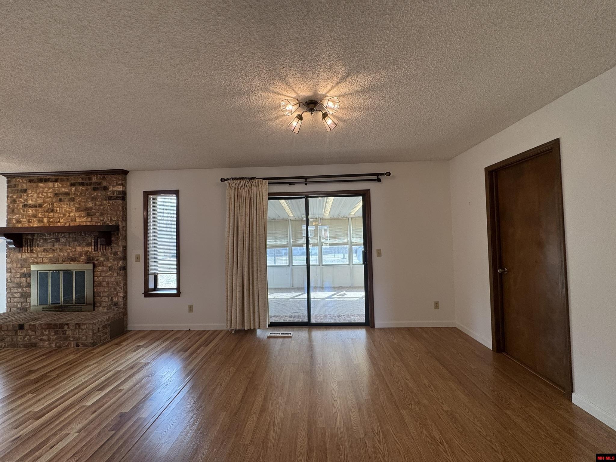 1913 MIMOSA Mountain Home, AR 72653
