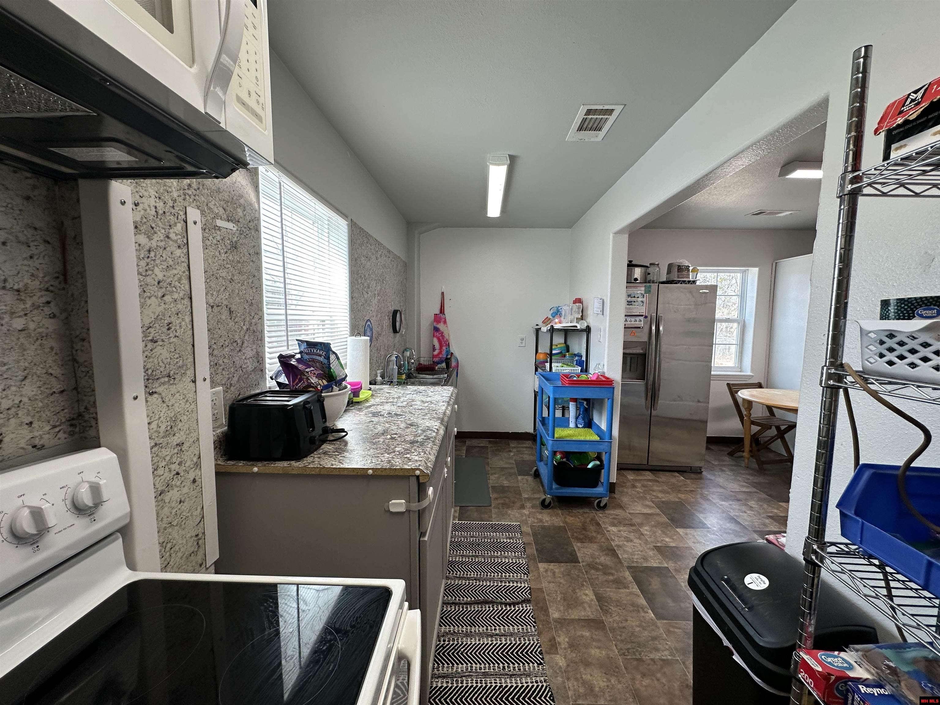 212 S CEDAR STREET Yellville, AR