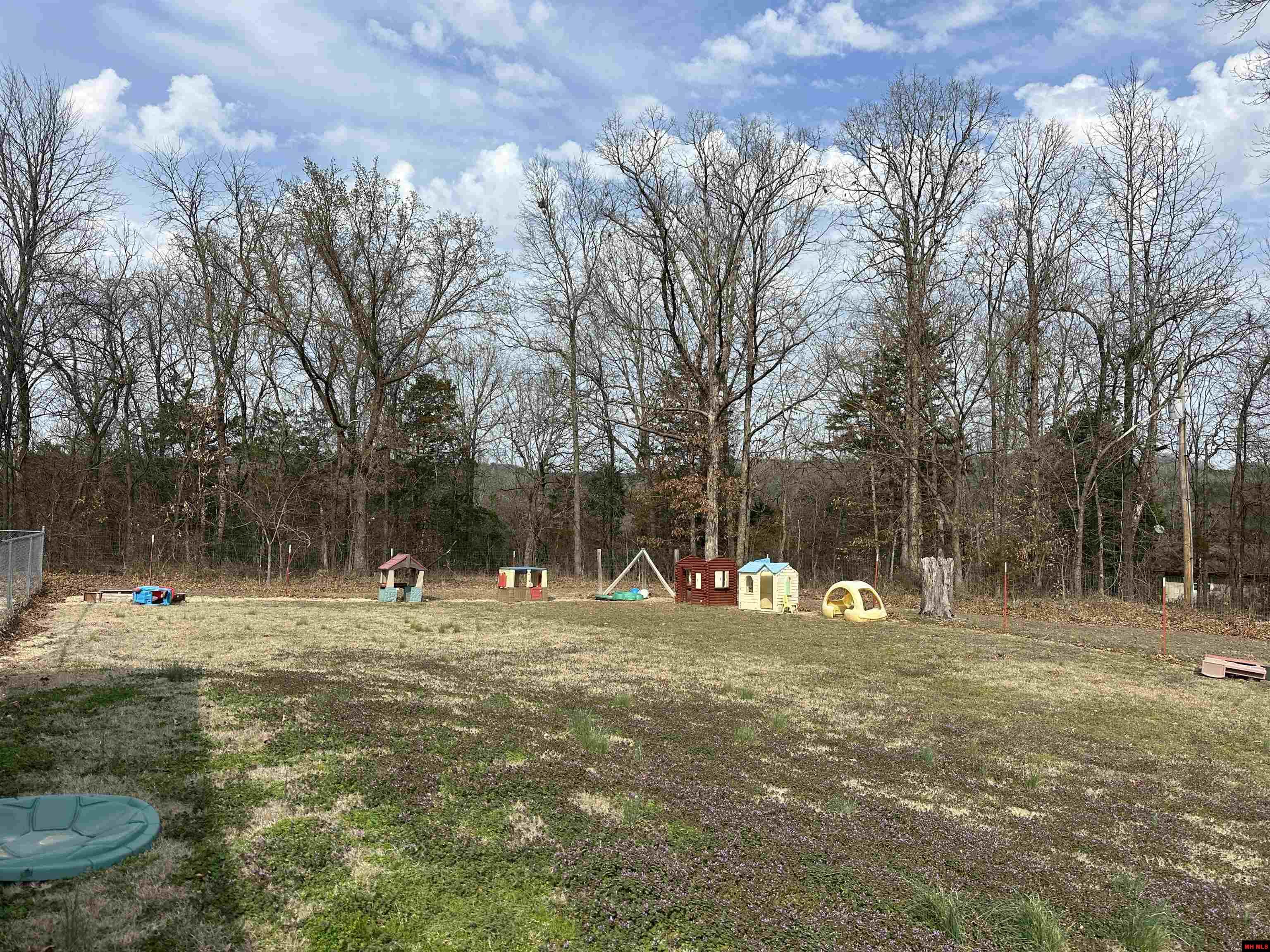 212 S CEDAR STREET Yellville, AR