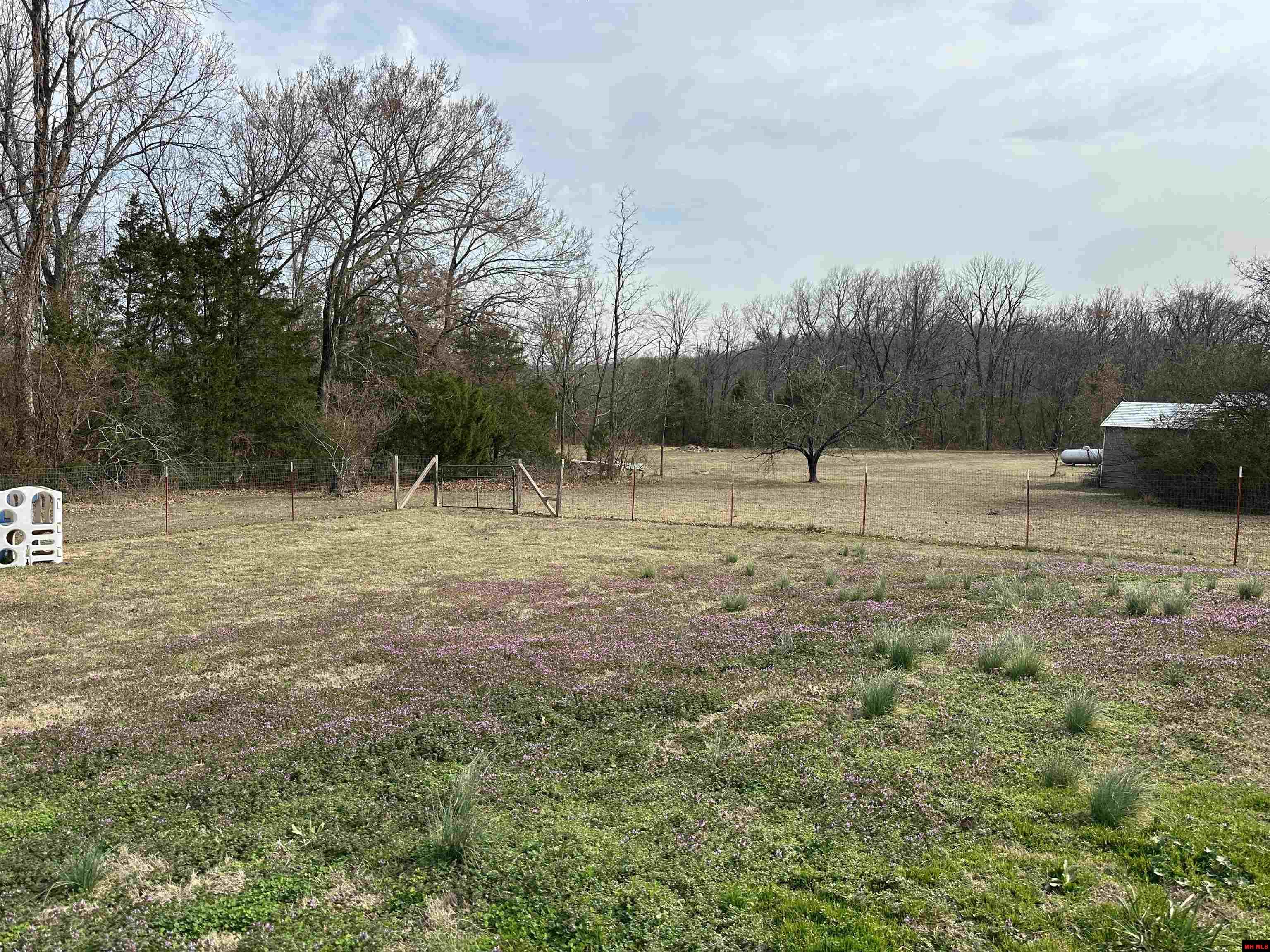 212 S CEDAR STREET Yellville, AR