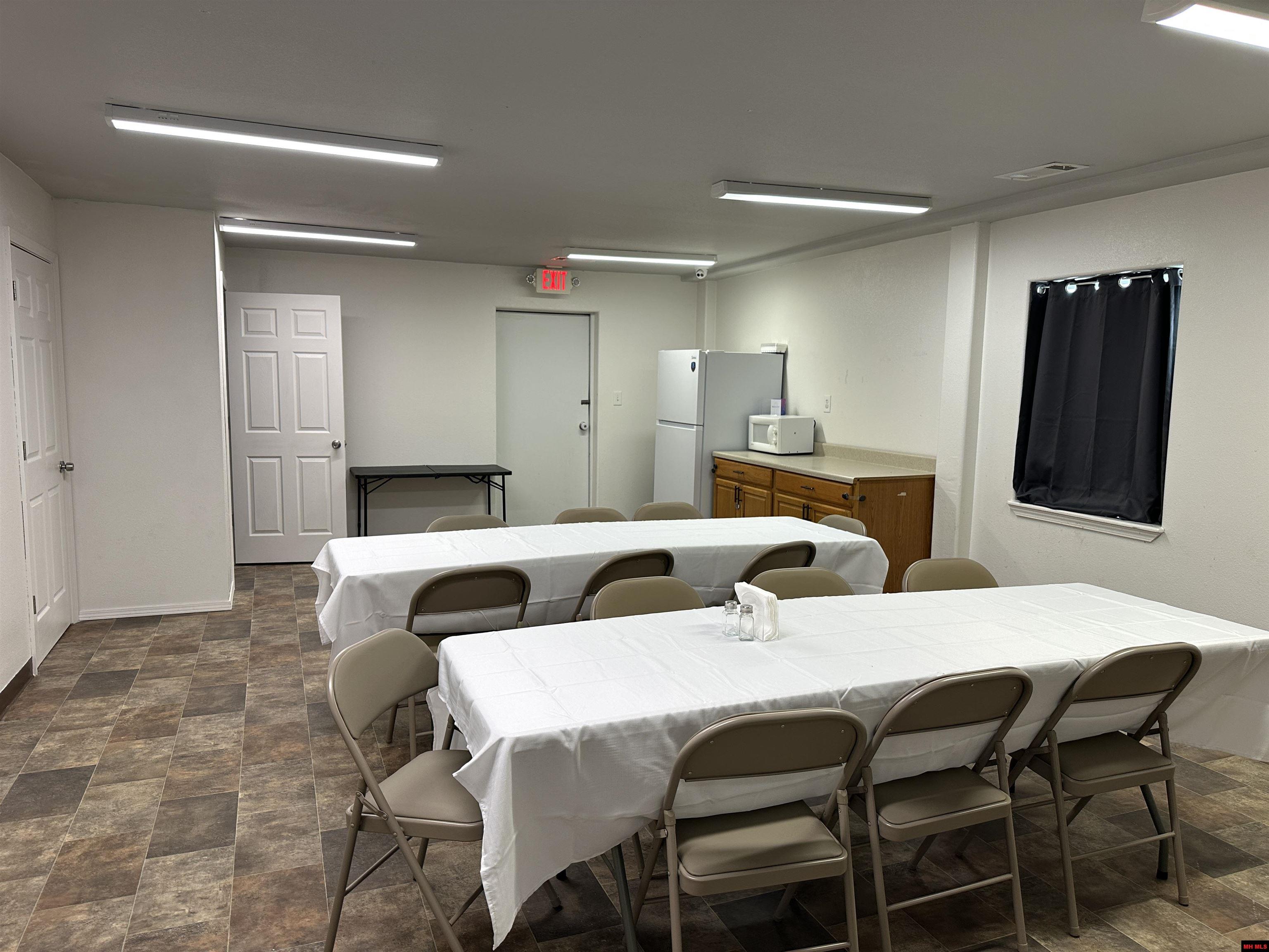 212 S CEDAR STREET Yellville, AR