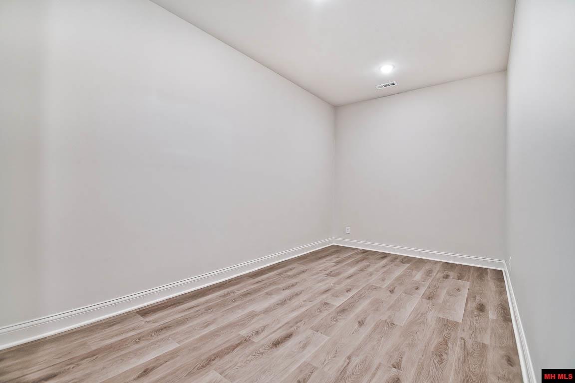 1035 Nottington Street