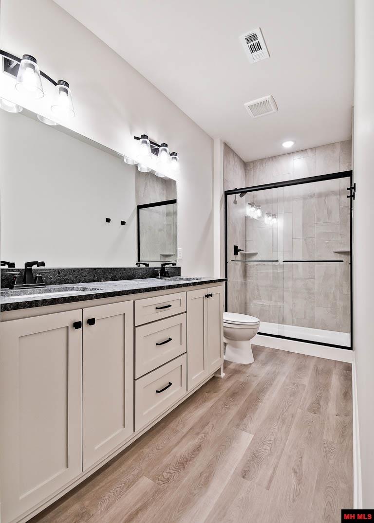 1035 Nottington Street