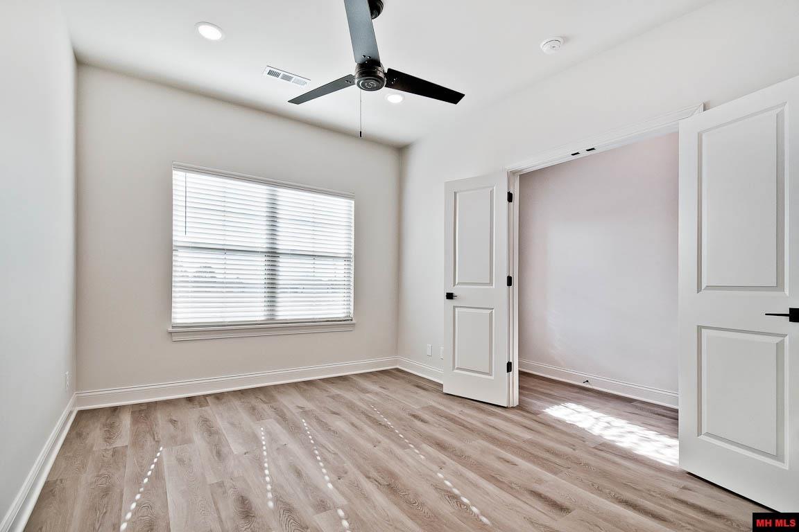 1035 Nottington Street