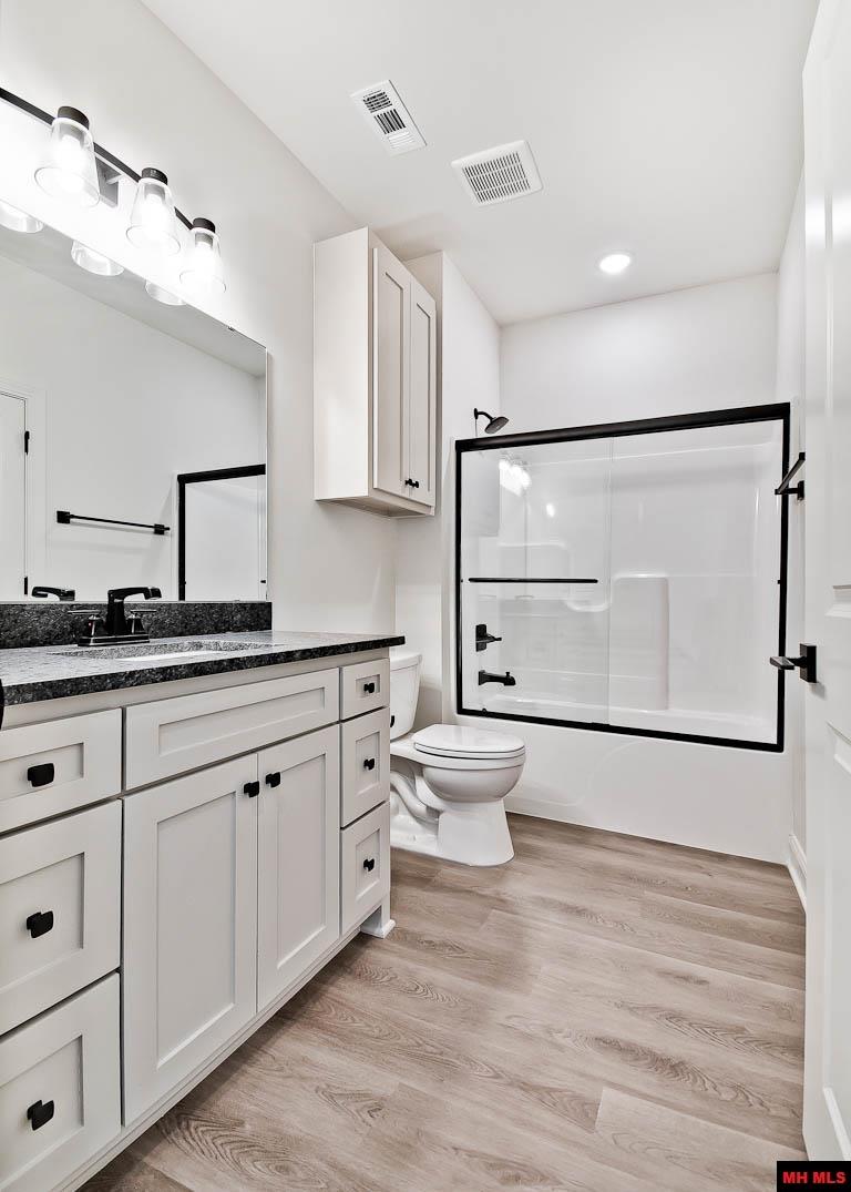 1035 Nottington Street