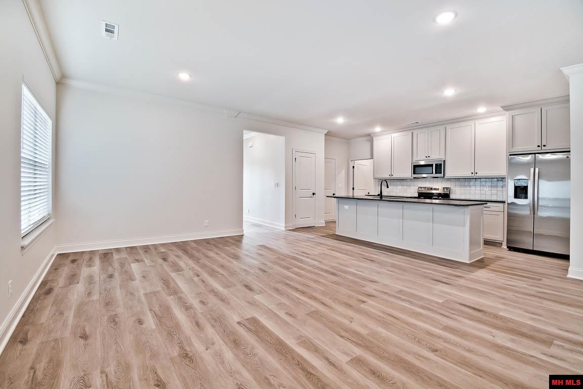 1035 Nottington Street