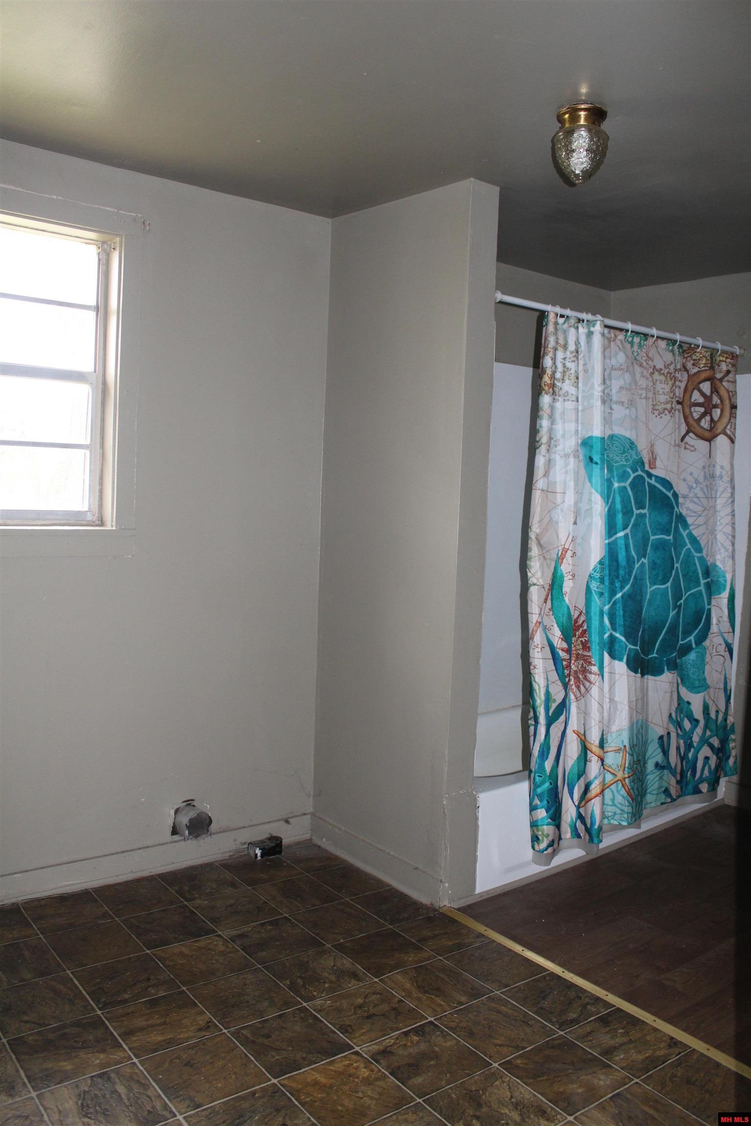 400 CANAAN ROAD Marshall, AR