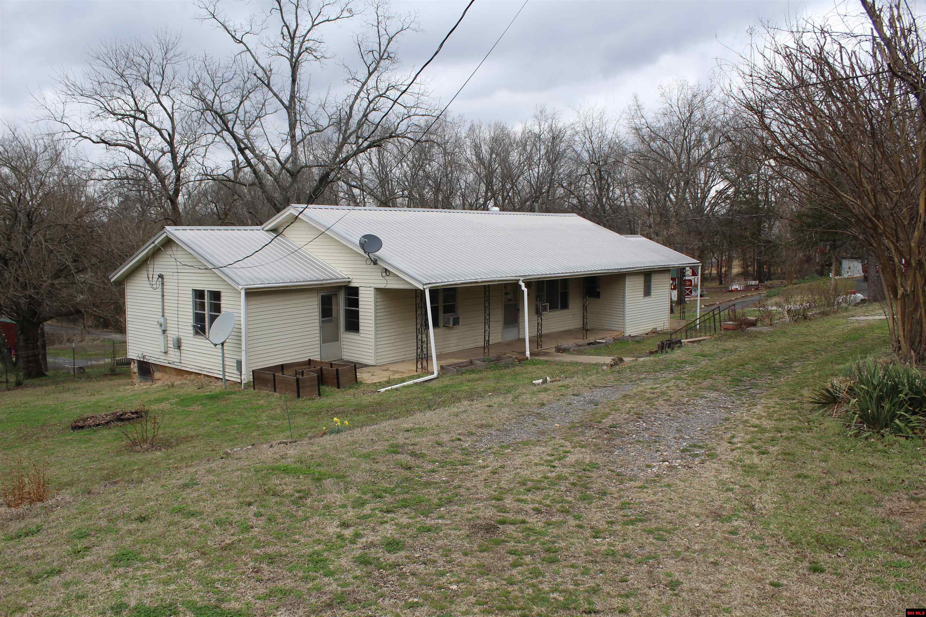 400 CANAAN ROAD Marshall, AR