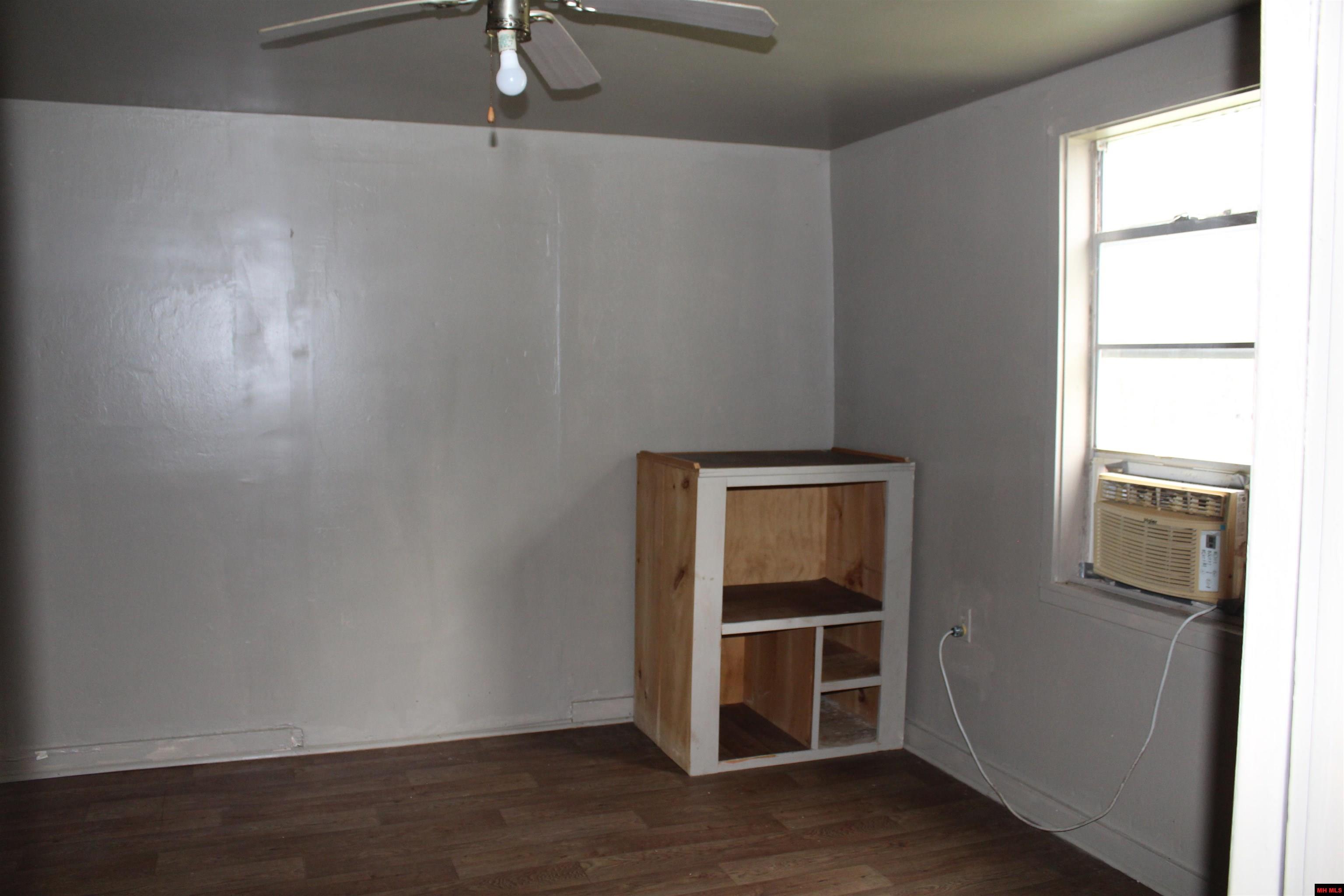 400 CANAAN ROAD Marshall, AR