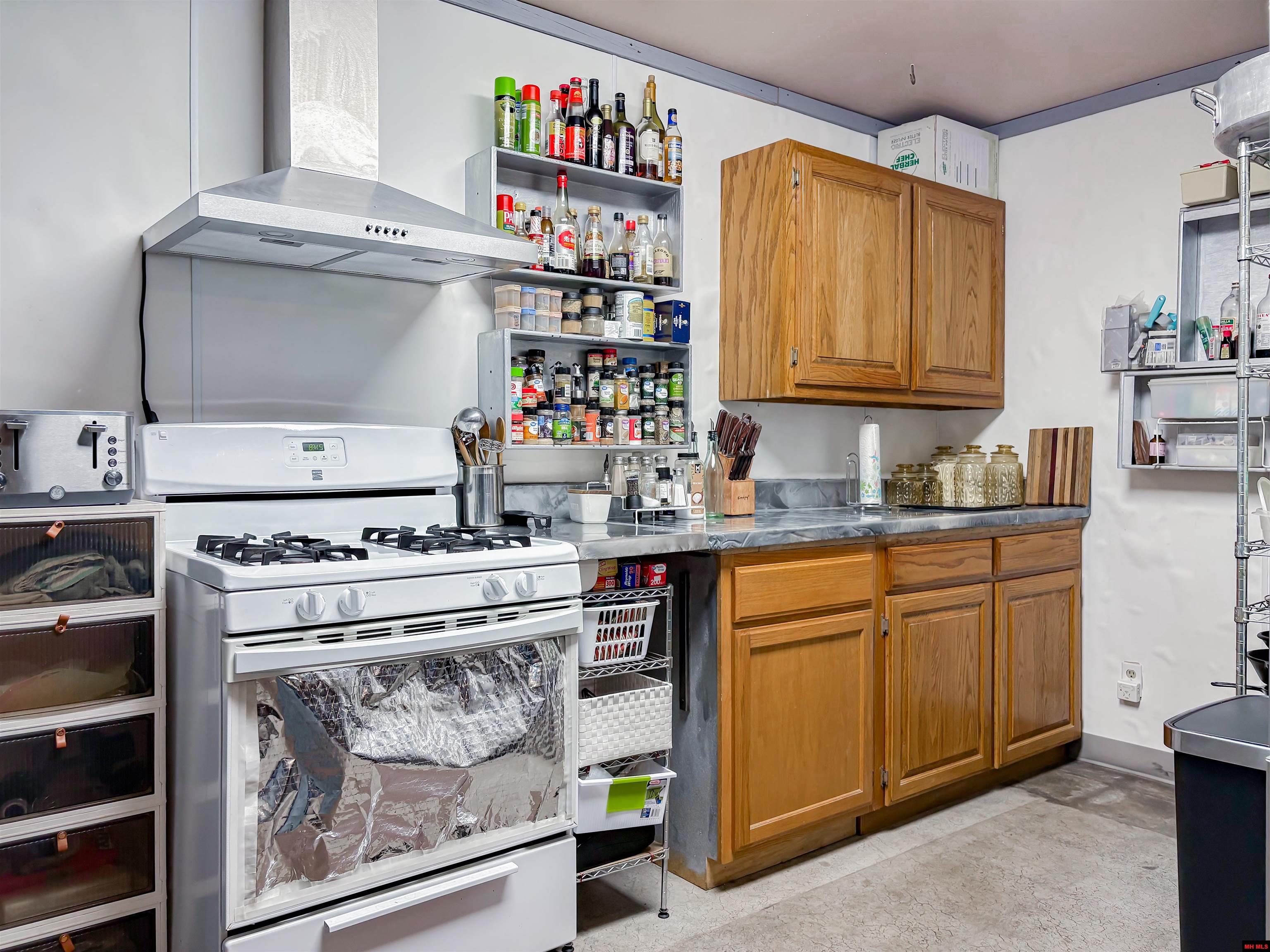 911 HWY 5 SOUTH Mountain Home, AR