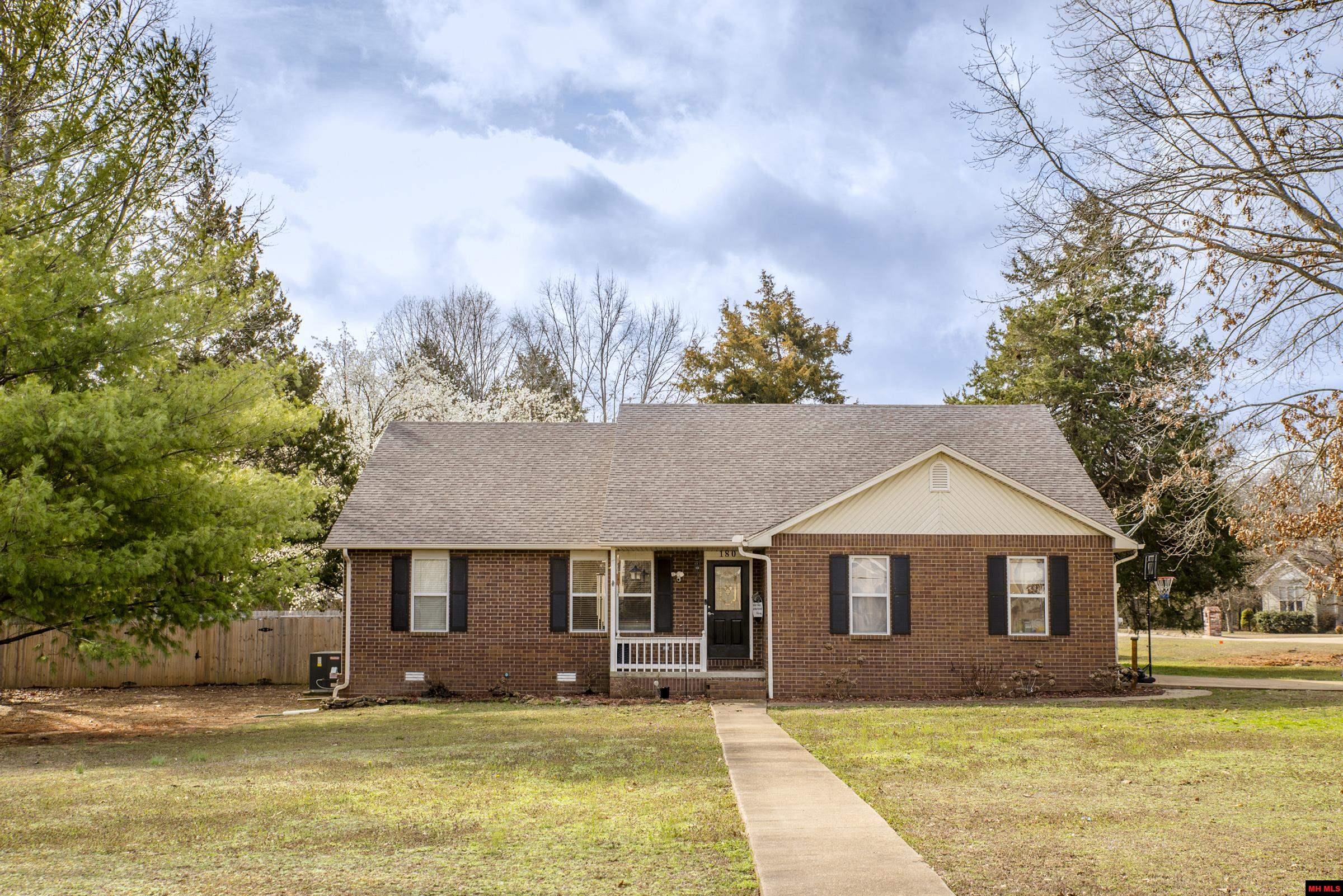 180 Contemporary Drive