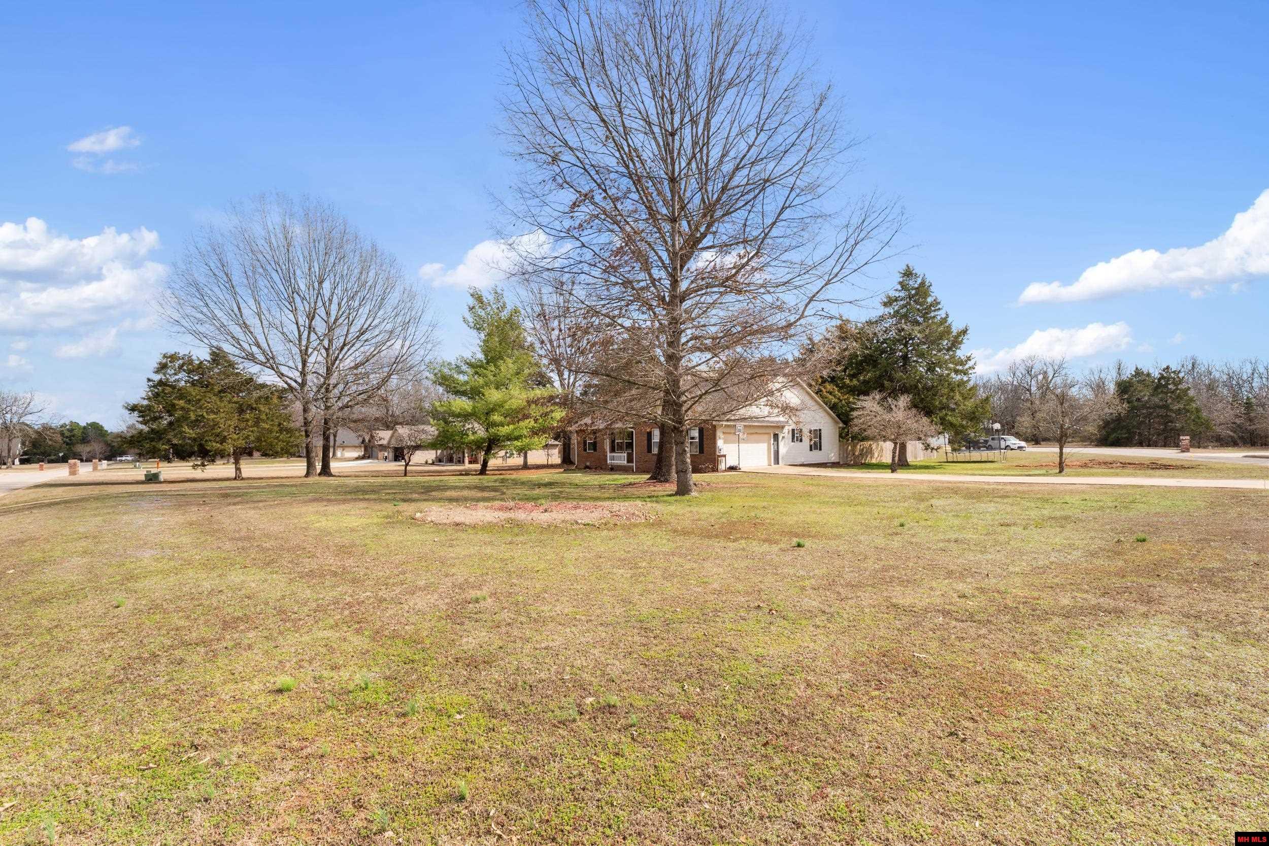 180 Contemporary Drive