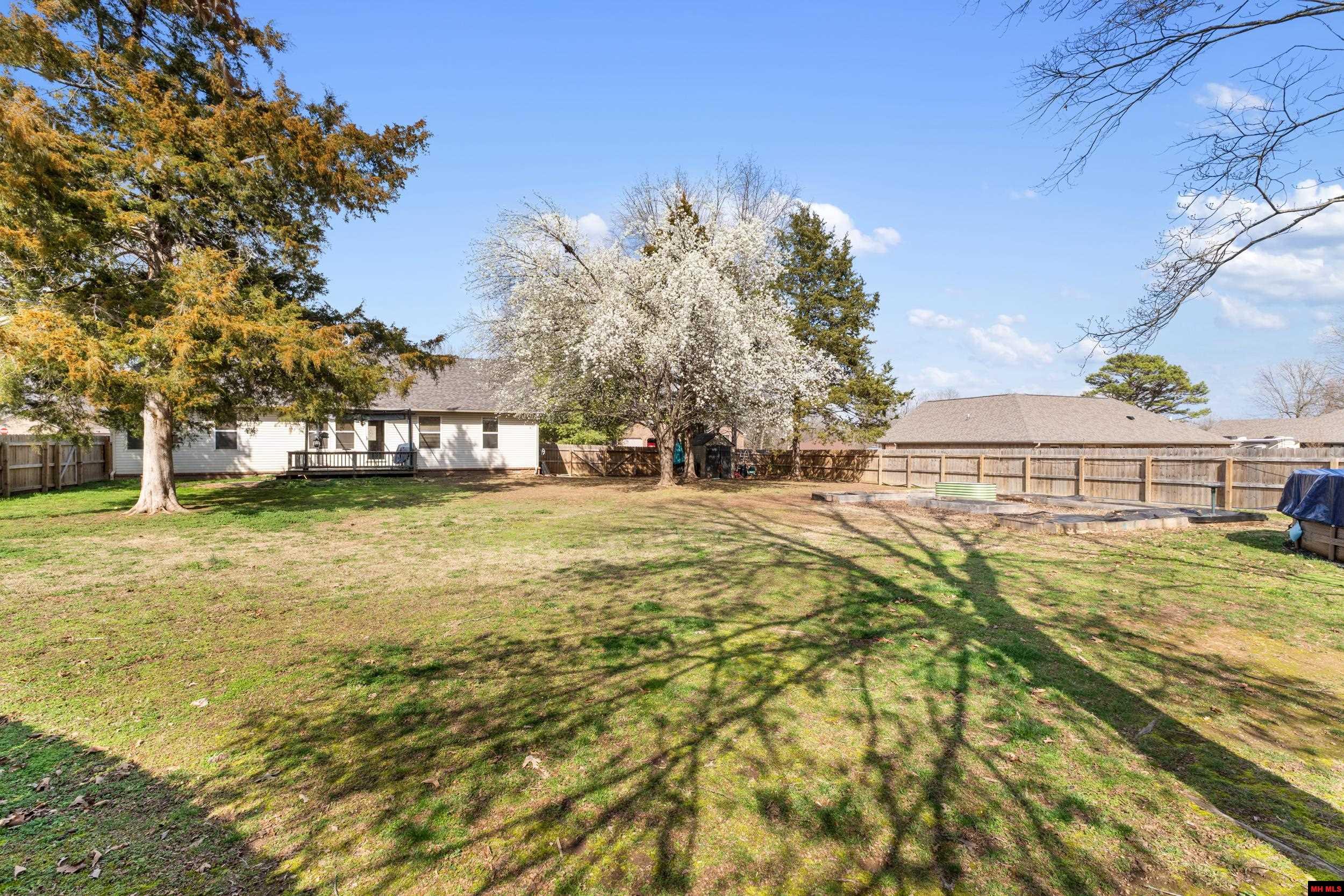 180 Contemporary Drive