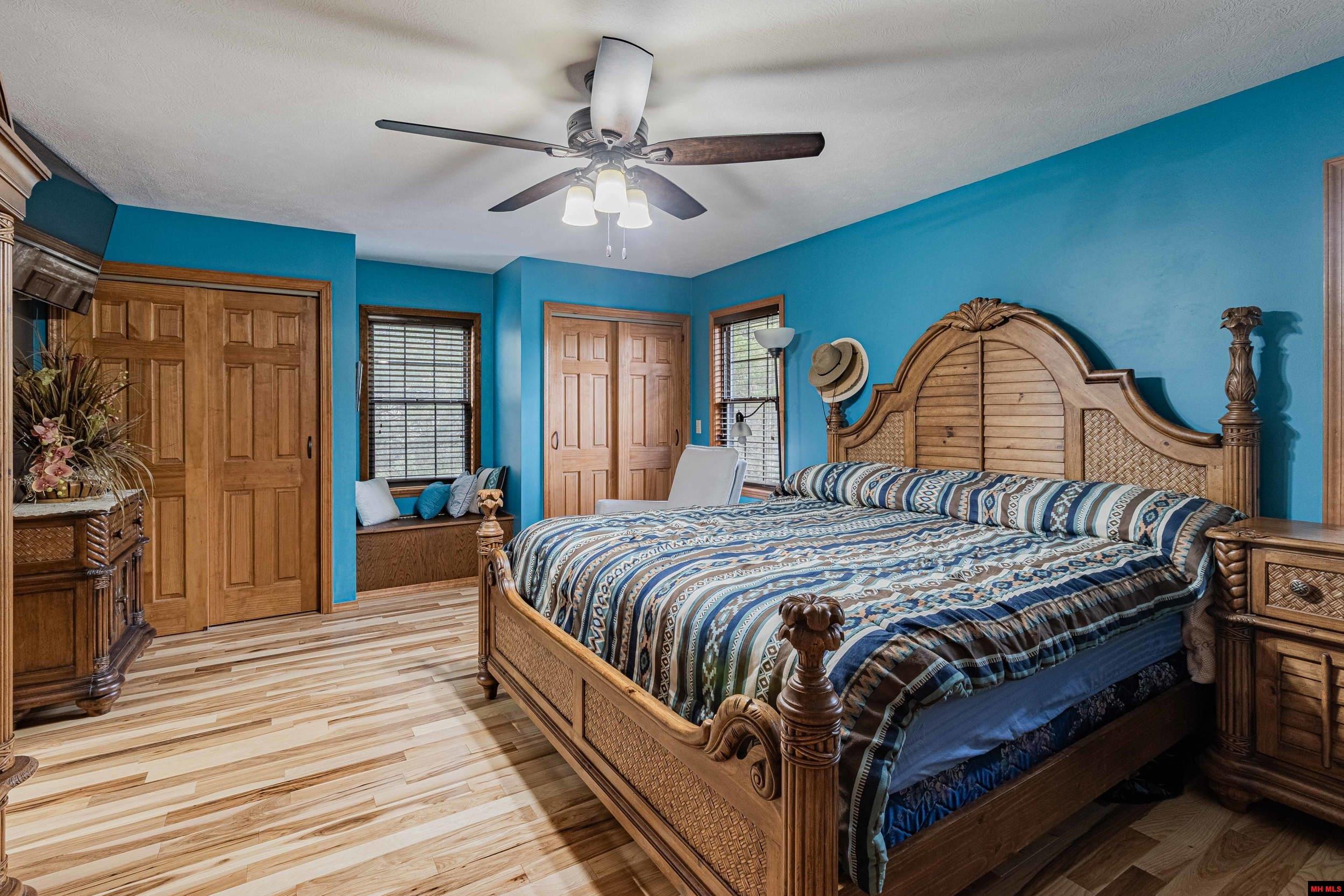 110 Lake Forest Circle