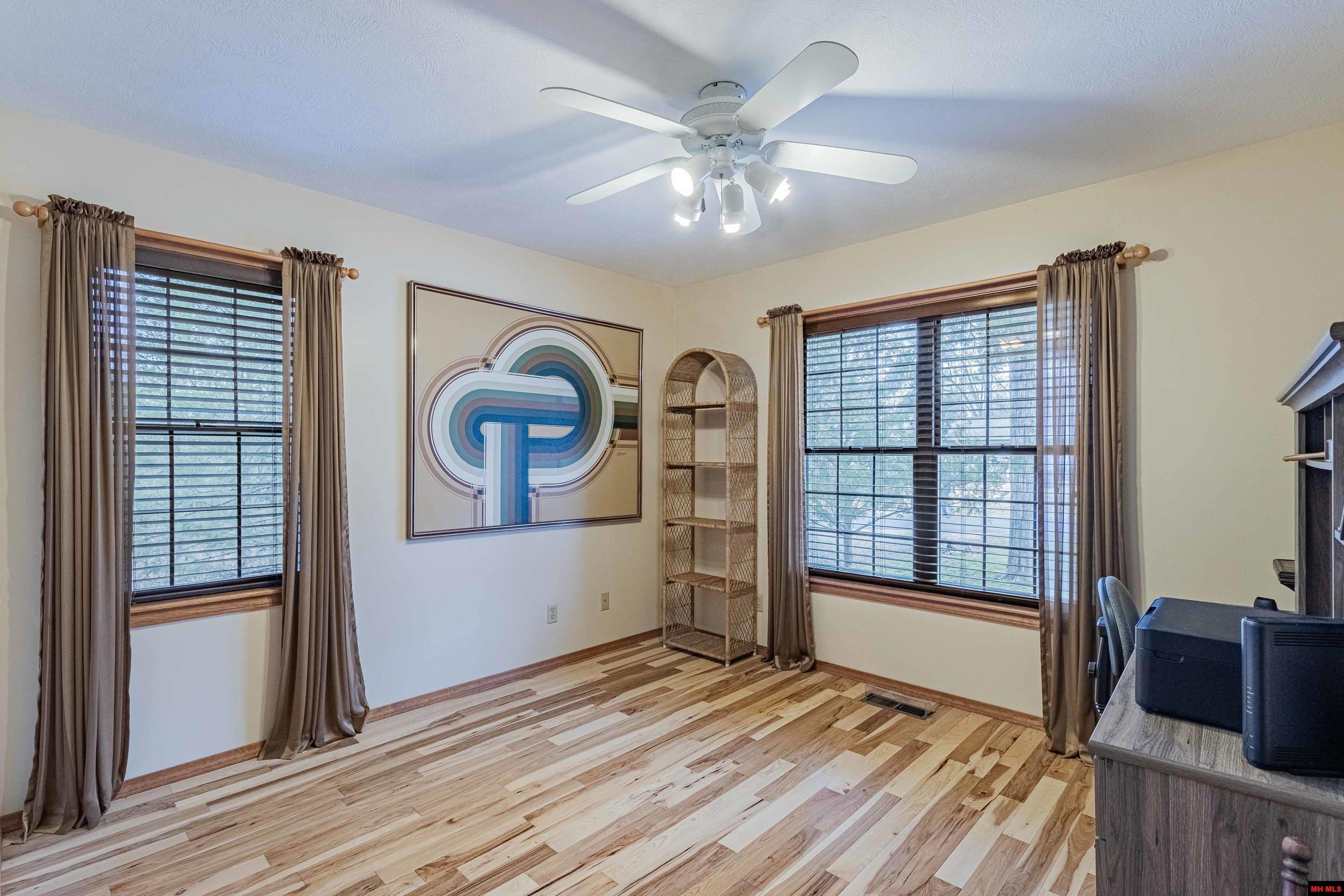 110 Lake Forest Circle