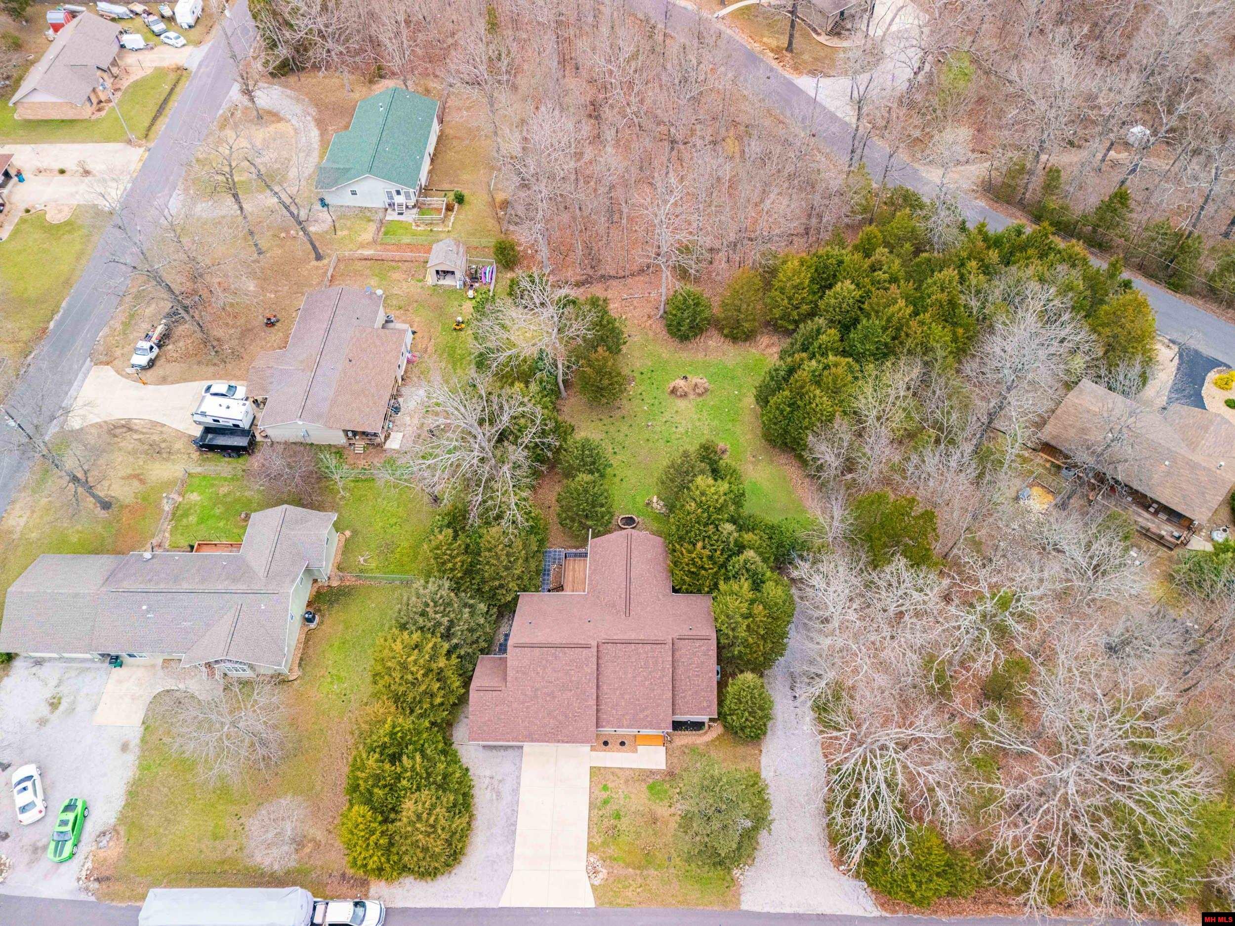 110 Lake Forest Circle