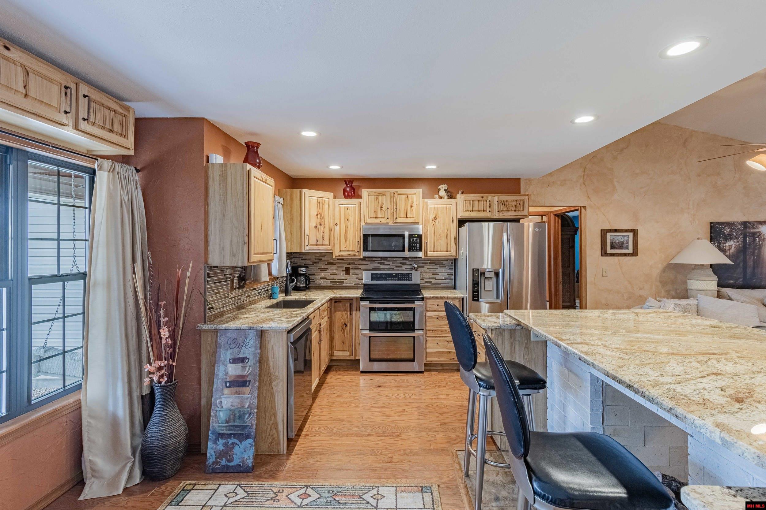 110 Lake Forest Circle