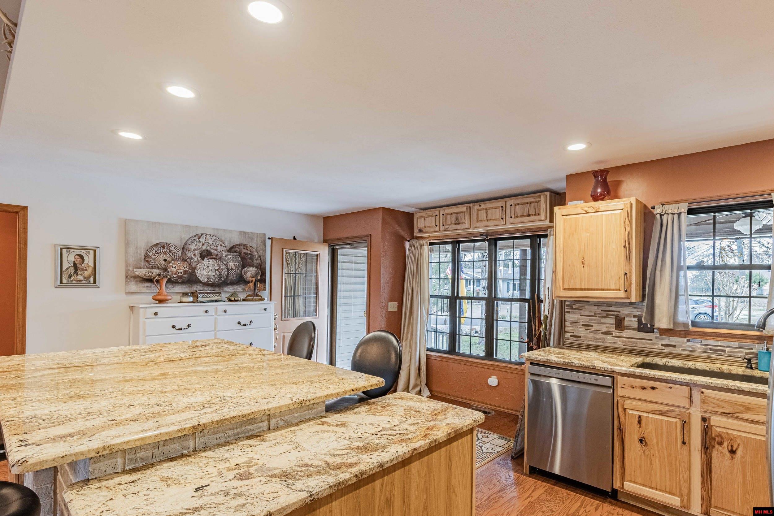 110 Lake Forest Circle