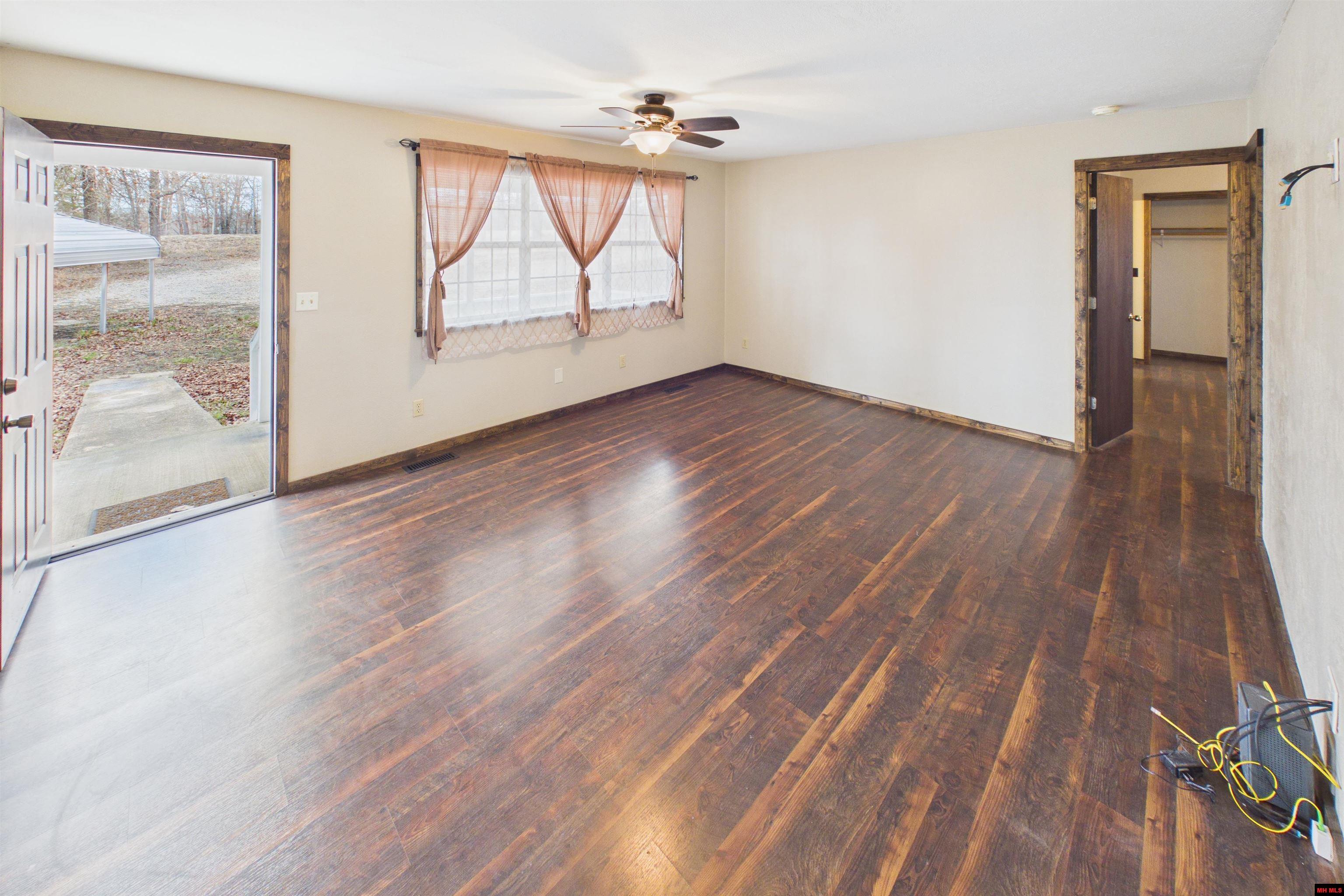 16498 Hwy 62/412 West