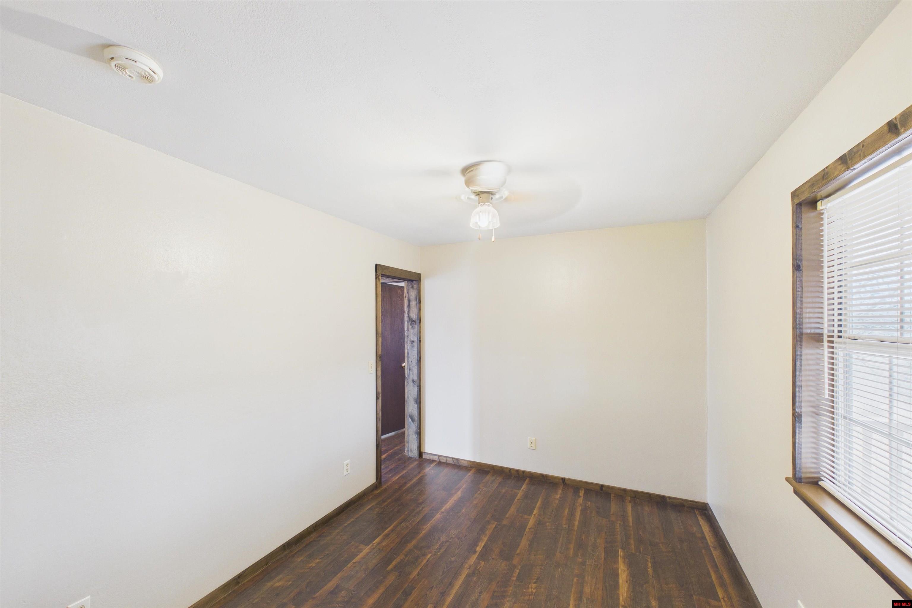 16498 Hwy 62/412 West