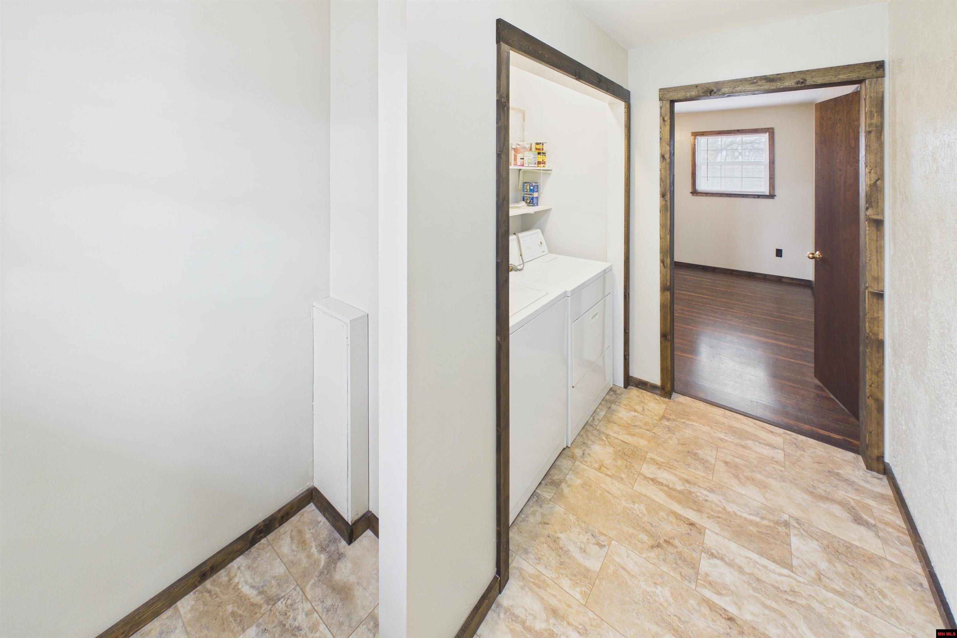 16498 Hwy 62/412 West