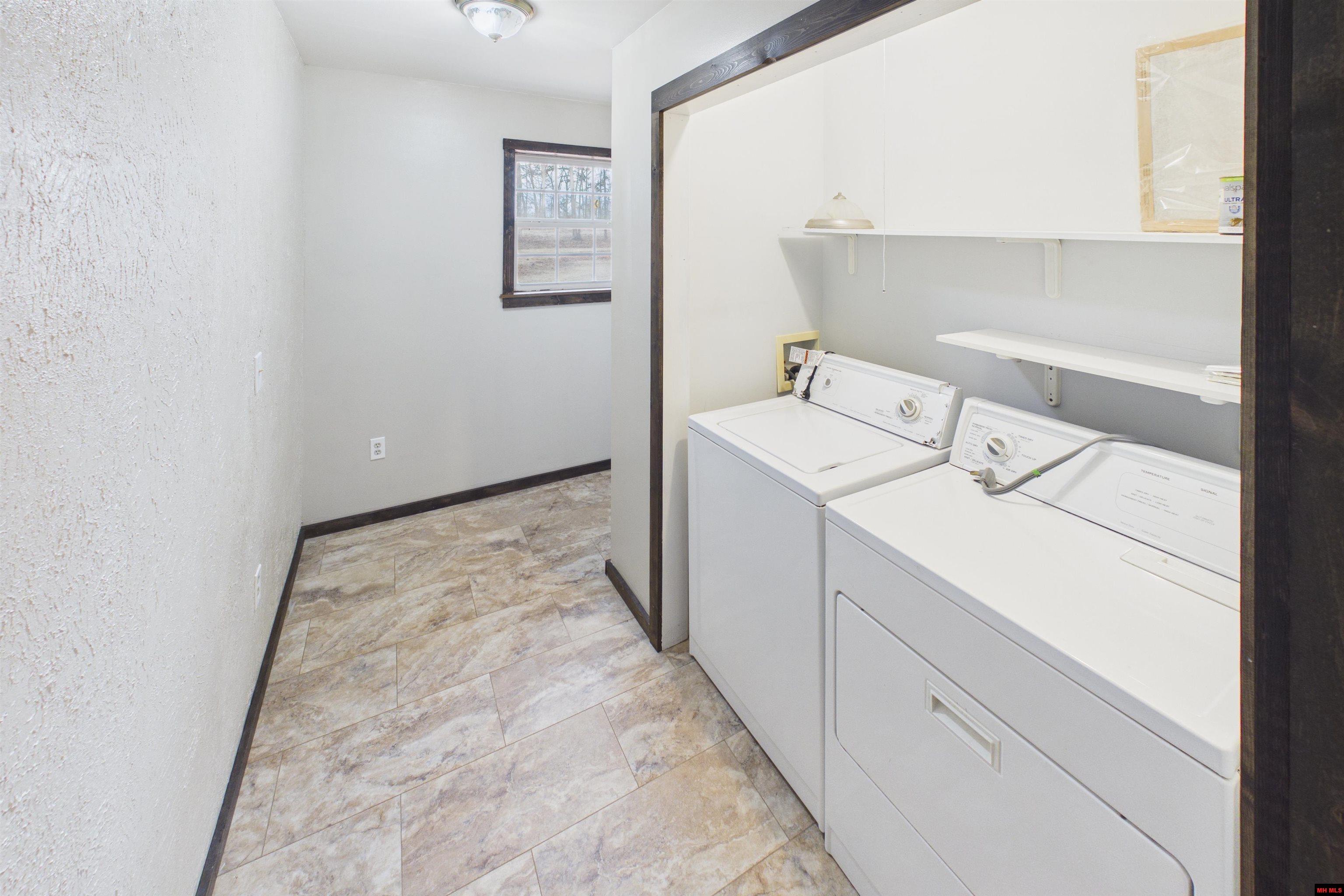 16498 Hwy 62/412 West