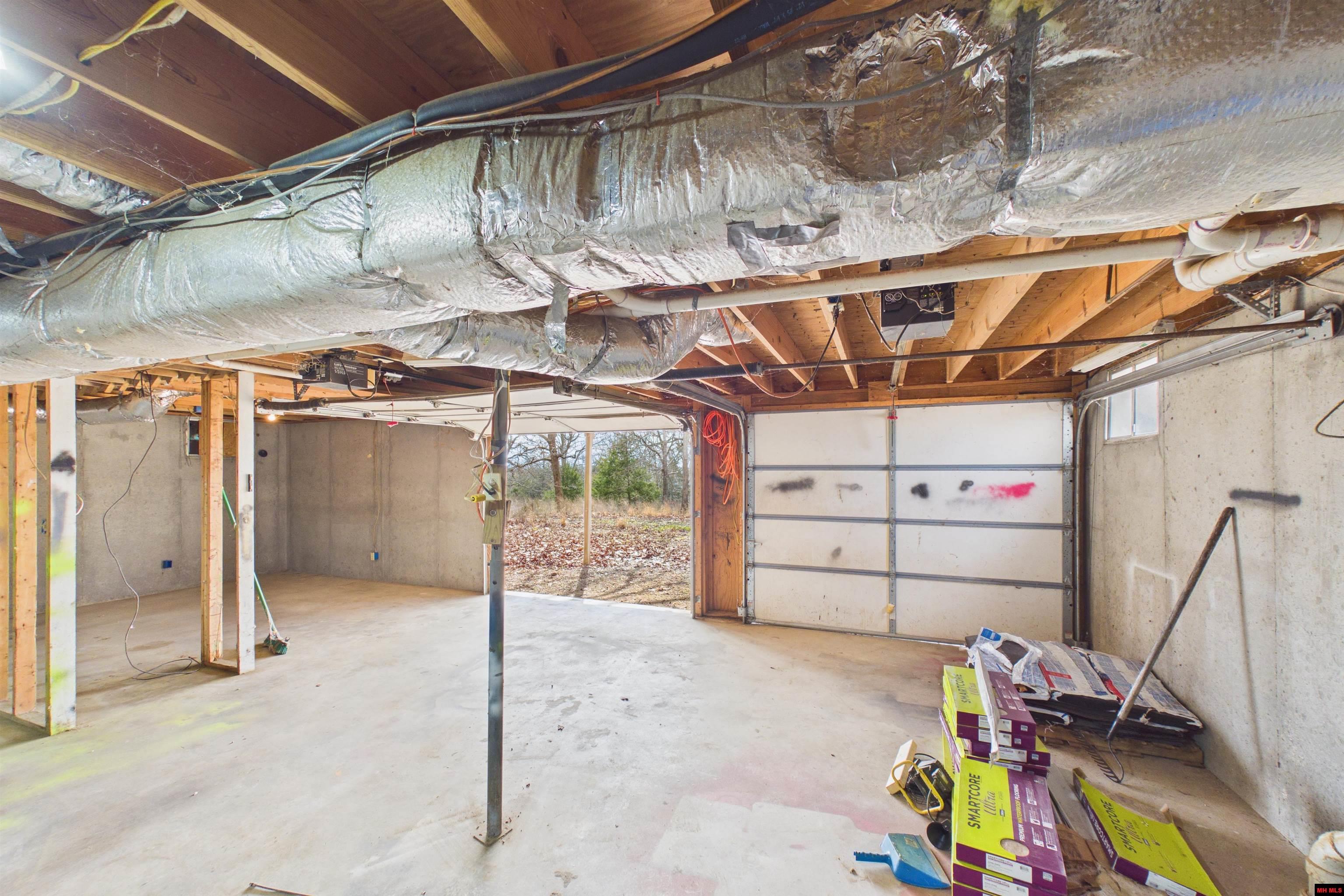 16498 Hwy 62/412 West