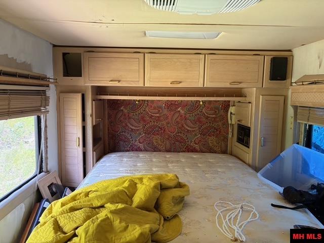 1132 Lighthouse Lane