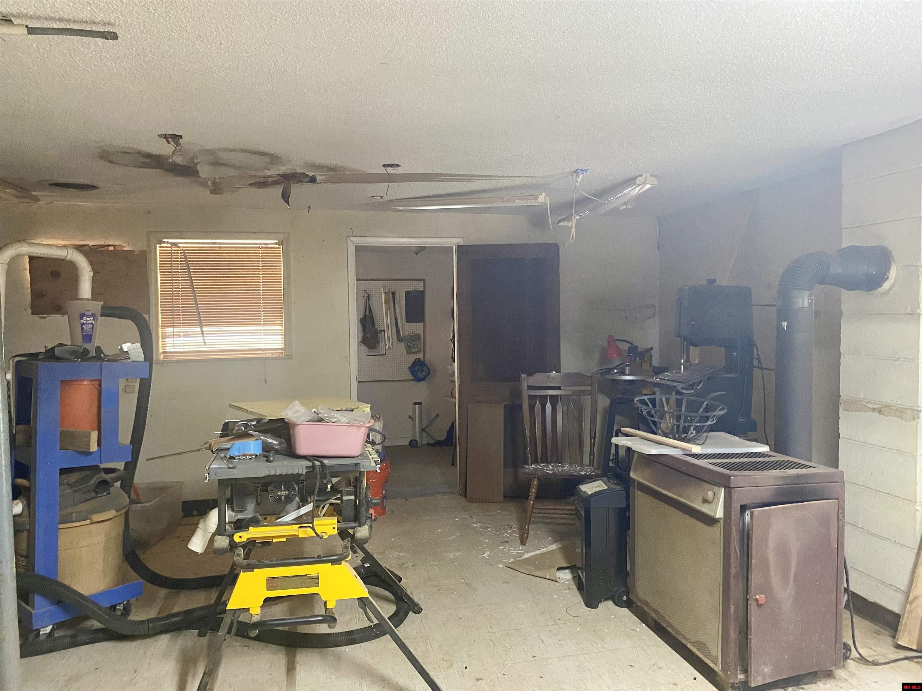 5095 Old Military Road