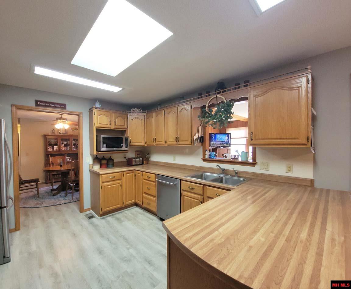 998 COURTNEY LANE Mountain Home, AR