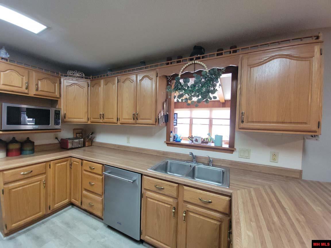 998 COURTNEY LANE Mountain Home, AR