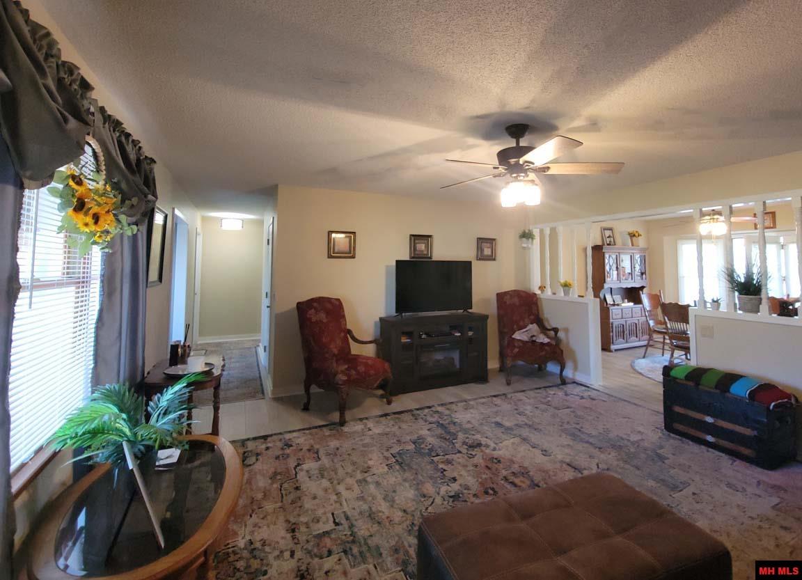 998 COURTNEY LANE Mountain Home, AR