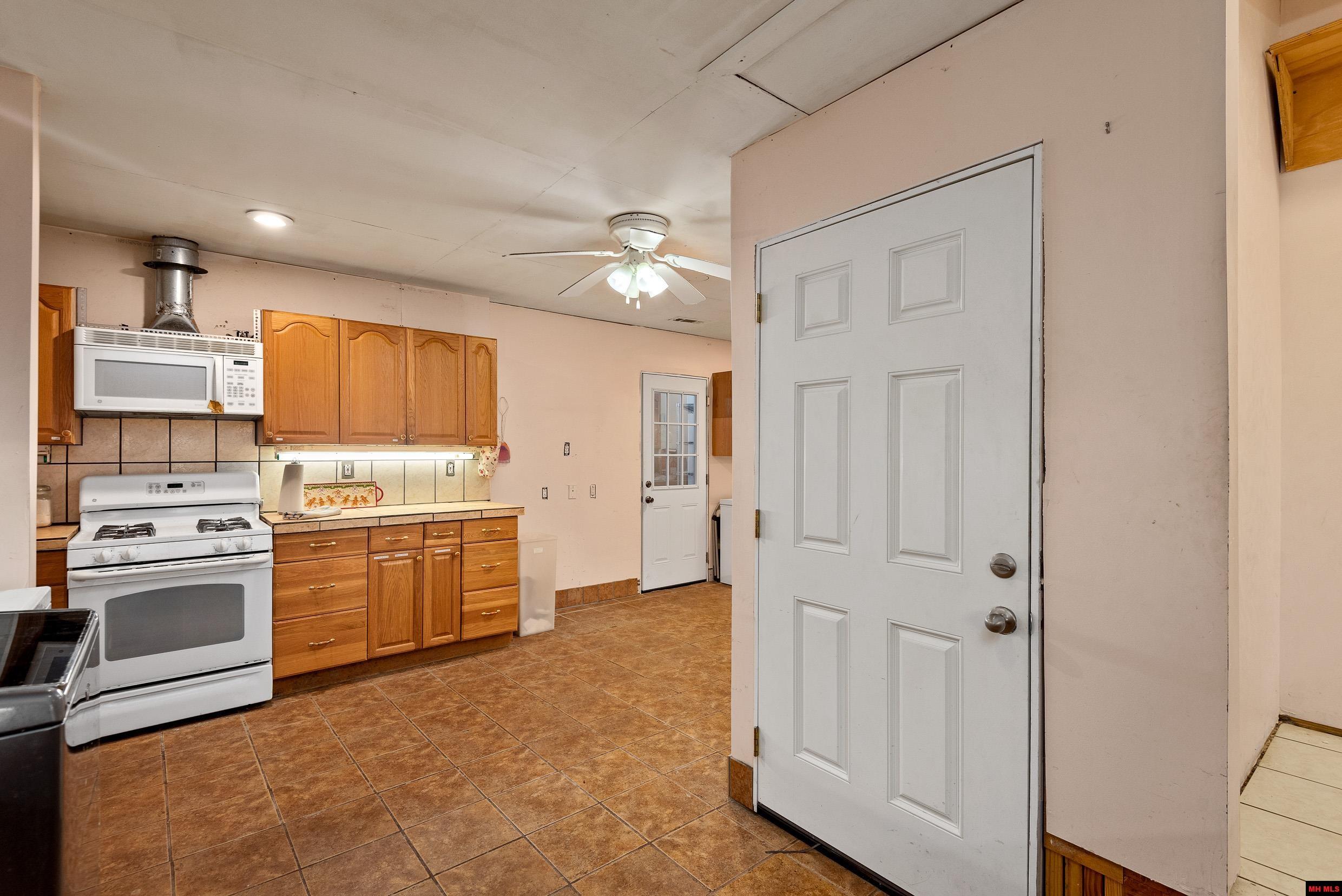 1200 HWY 201 NORTH Mountain Home, AR