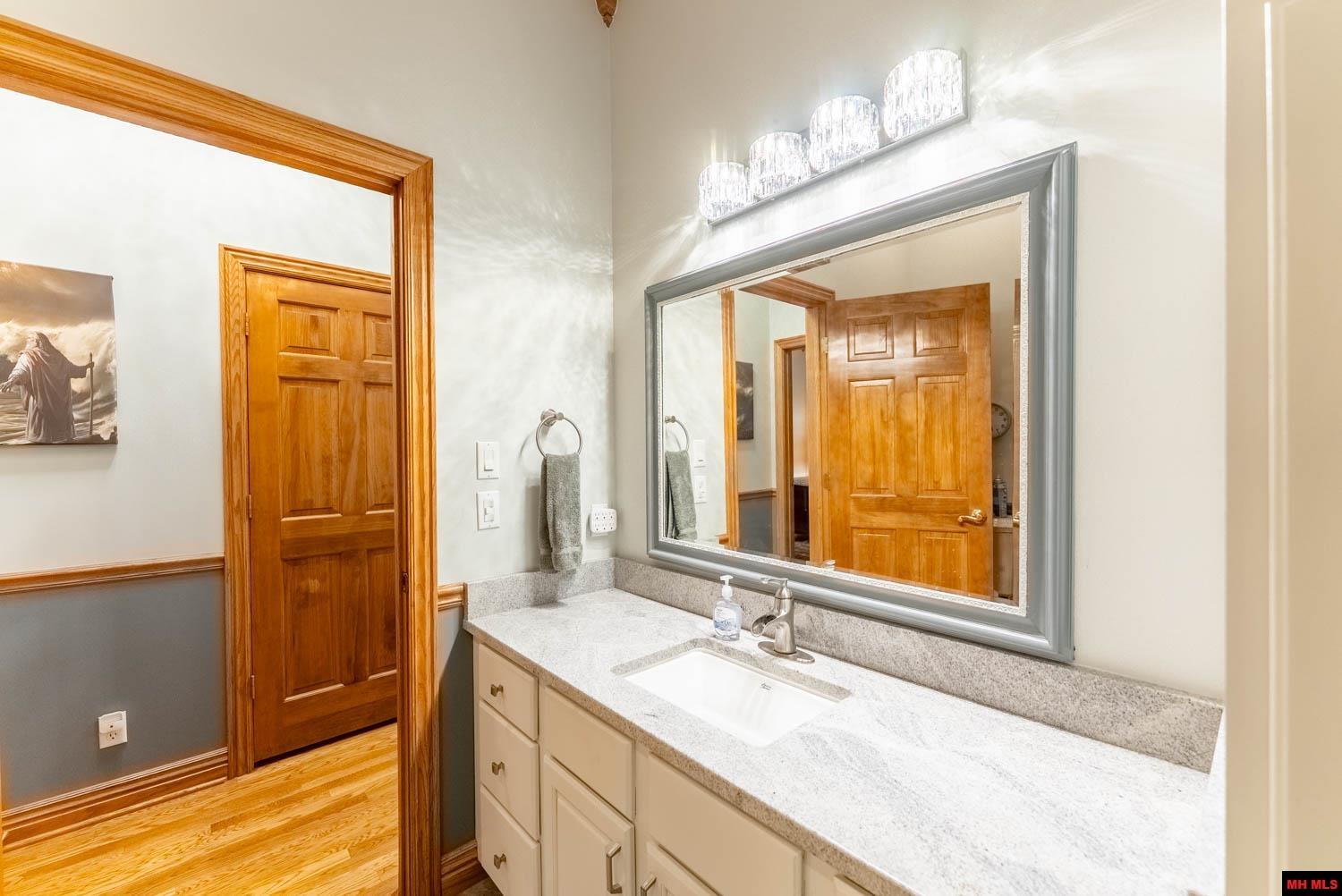 499 NOE CREEK ROAD Mountain Home, AR 72653