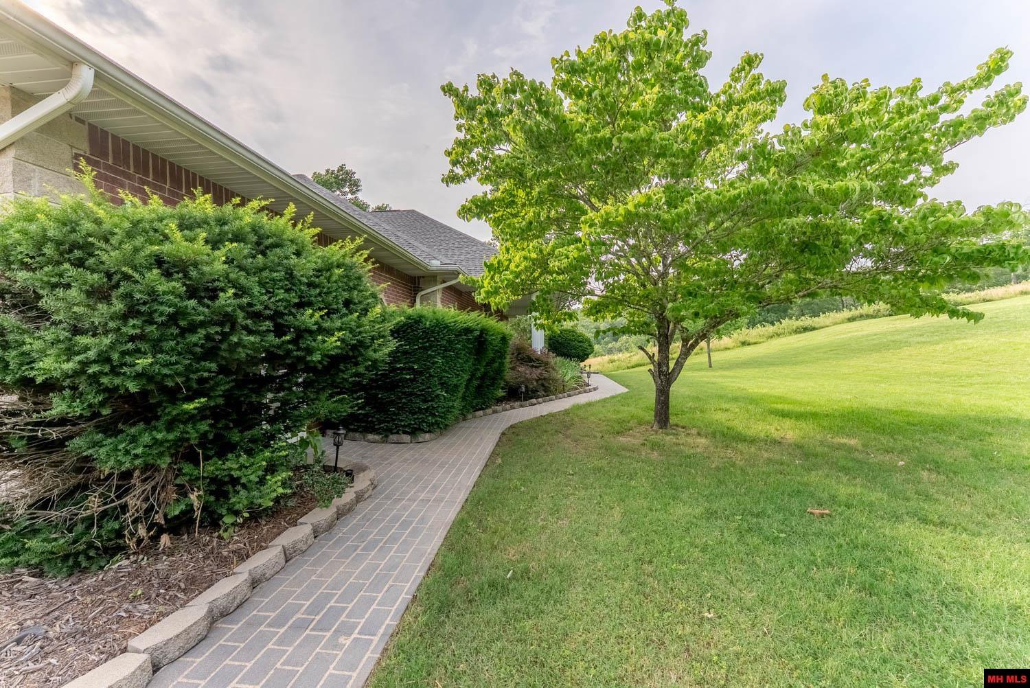 499 NOE CREEK ROAD Mountain Home, AR 72653