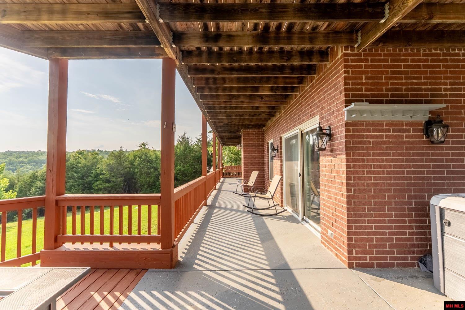 499 NOE CREEK ROAD Mountain Home, AR 72653
