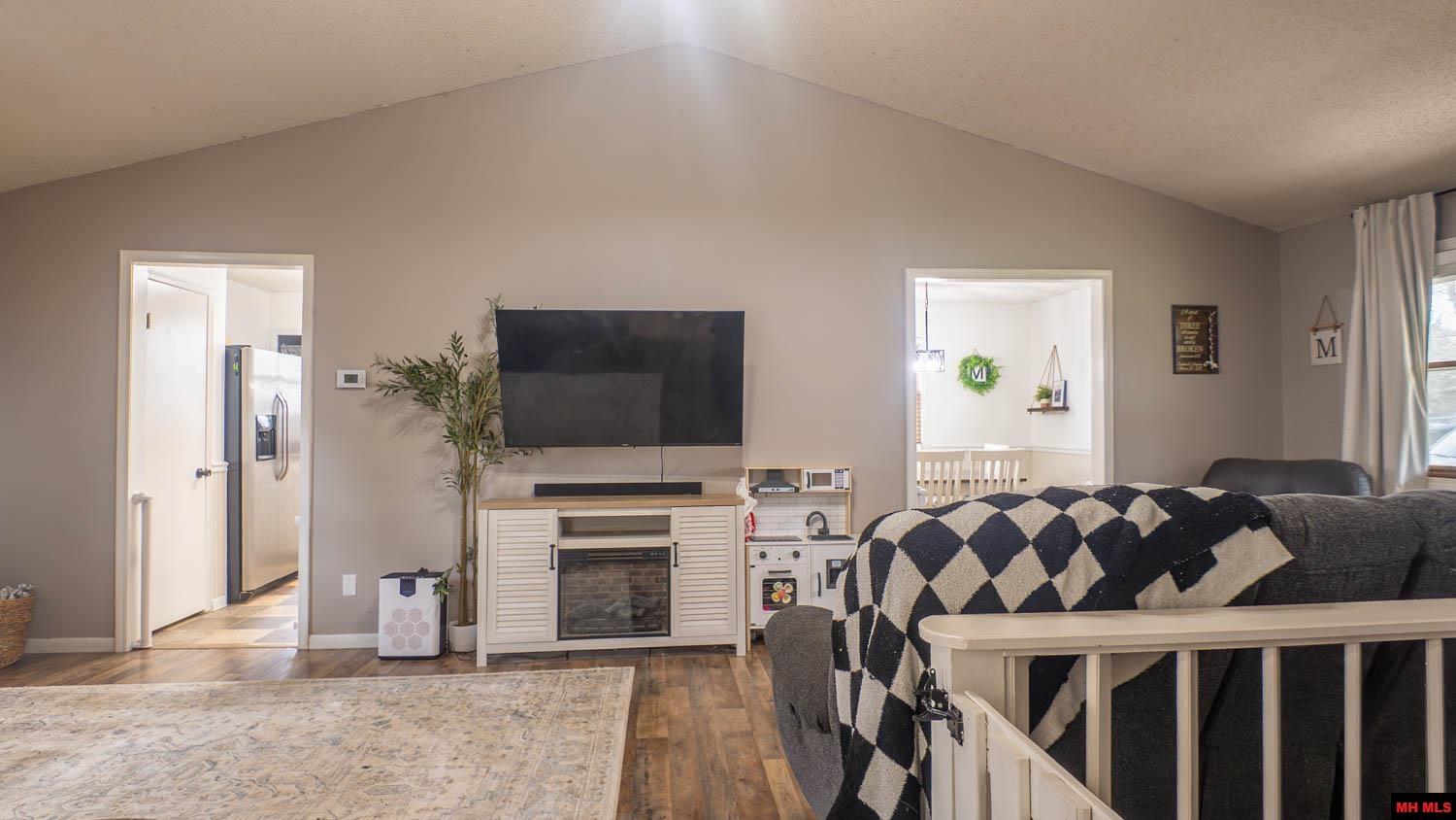 303 Washington Street