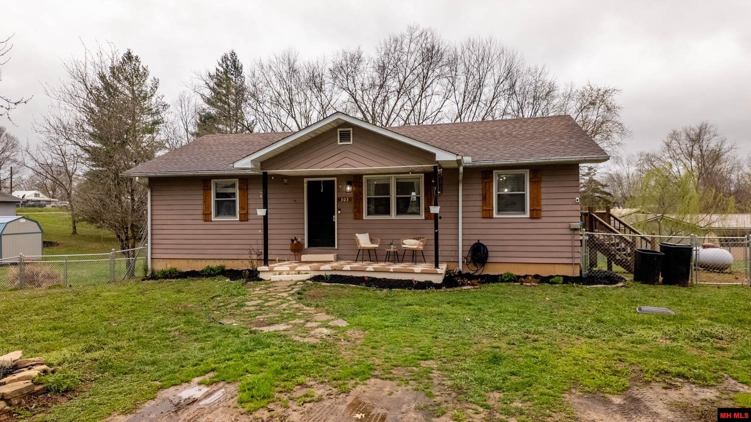 303 Washington Street