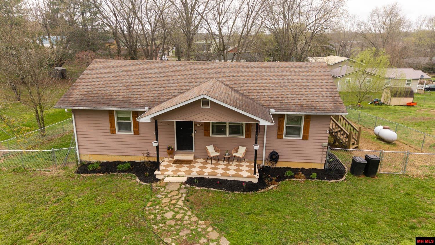 303 Washington Street